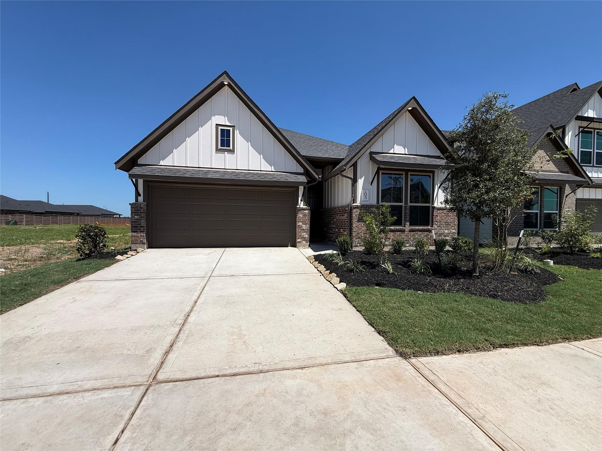 10923 Endeavor Drive — photo