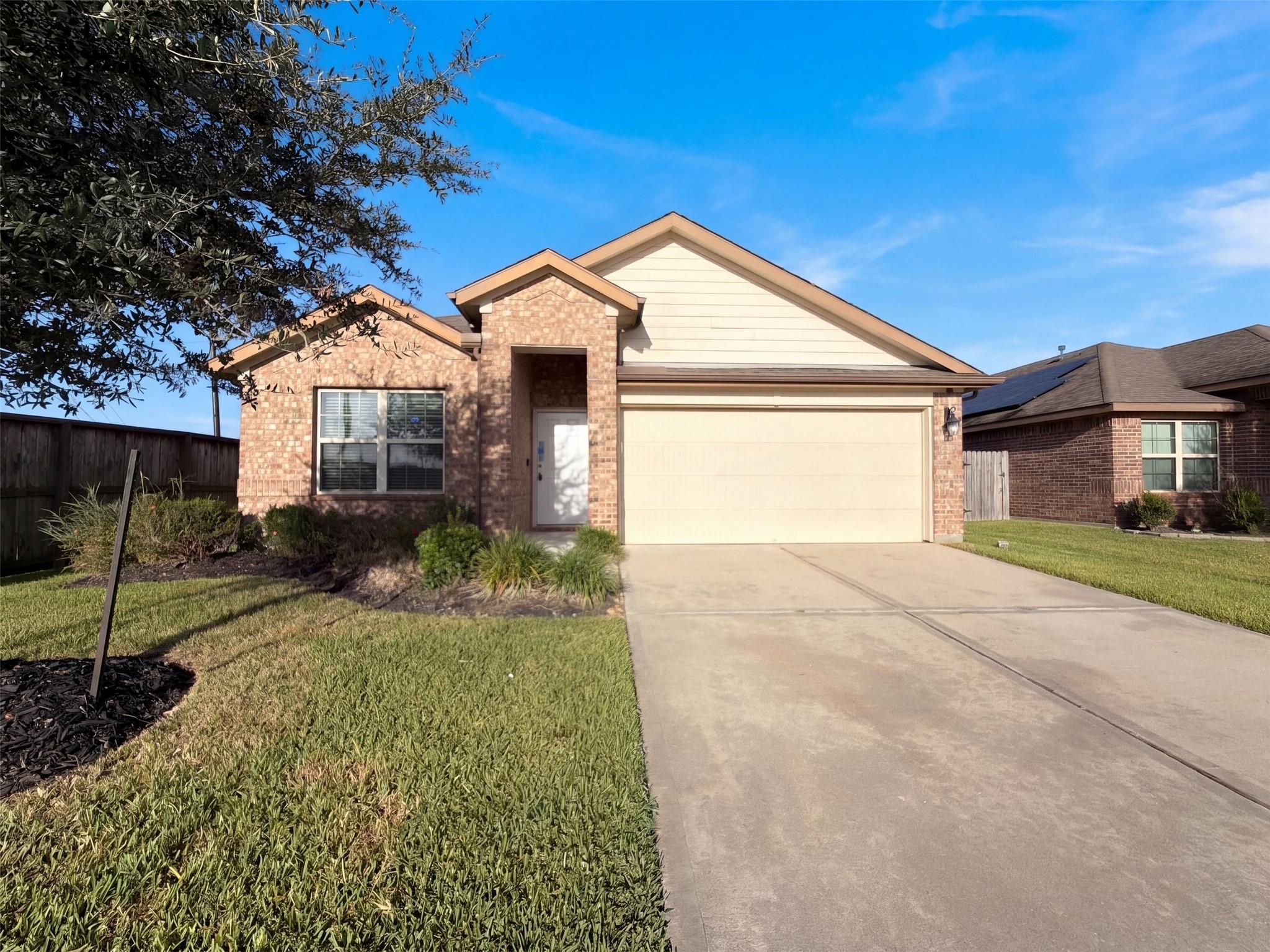 8322 Oakleaf Meadow Court — photo