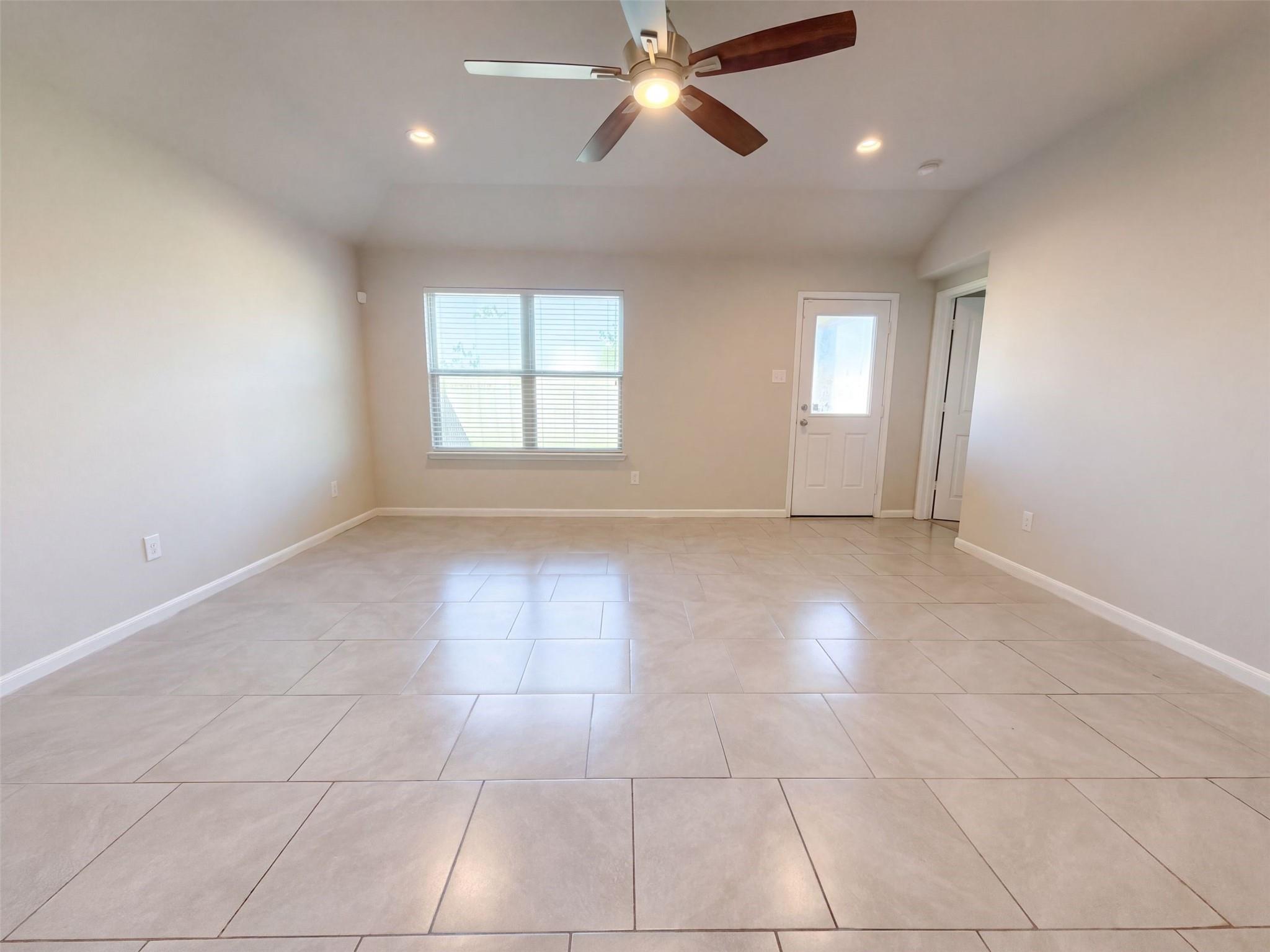 8322 Oakleaf Meadow Court, Rosharon, TX 77583 — photo 3