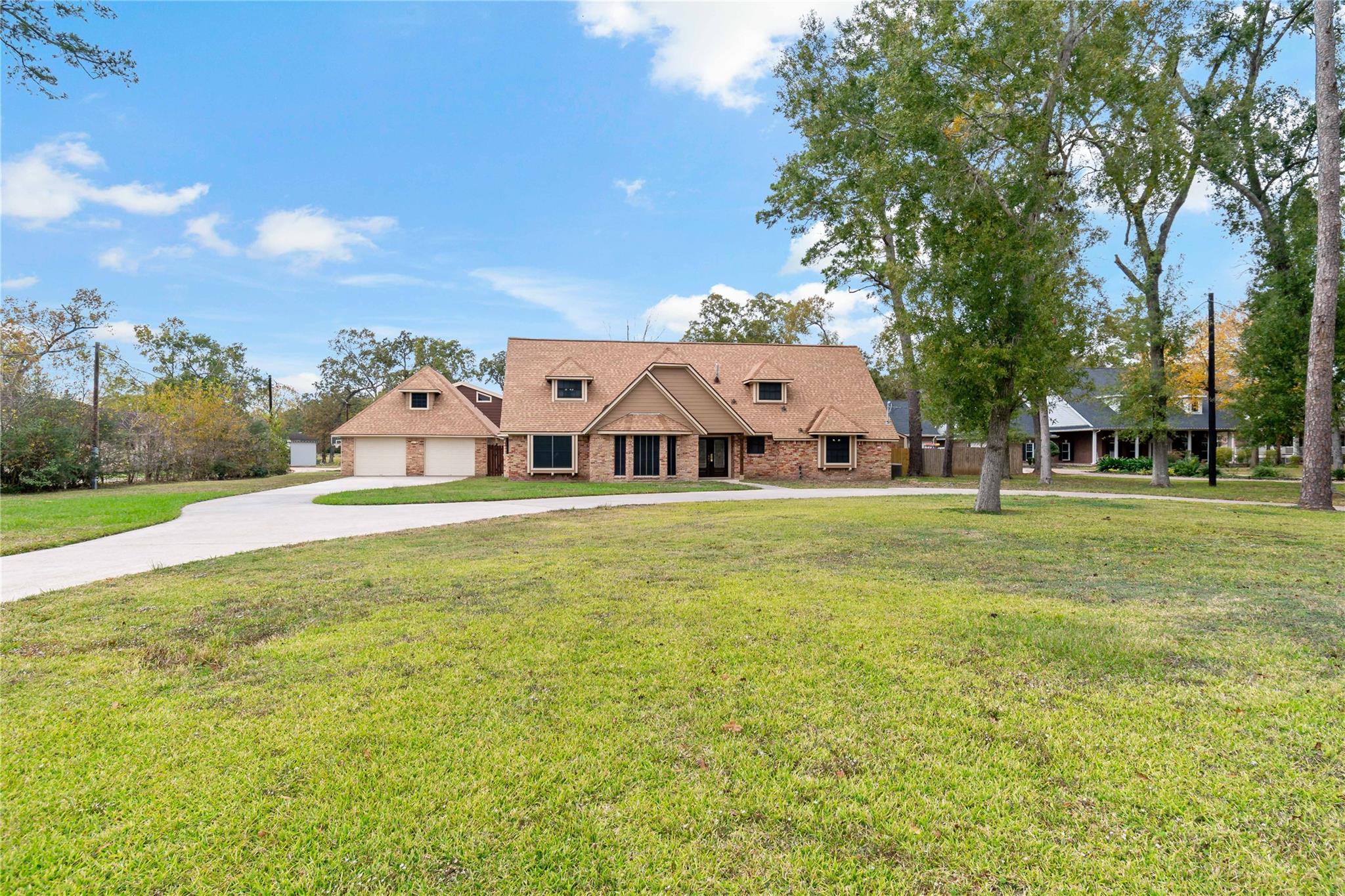 2404 Taylor Lane — photo