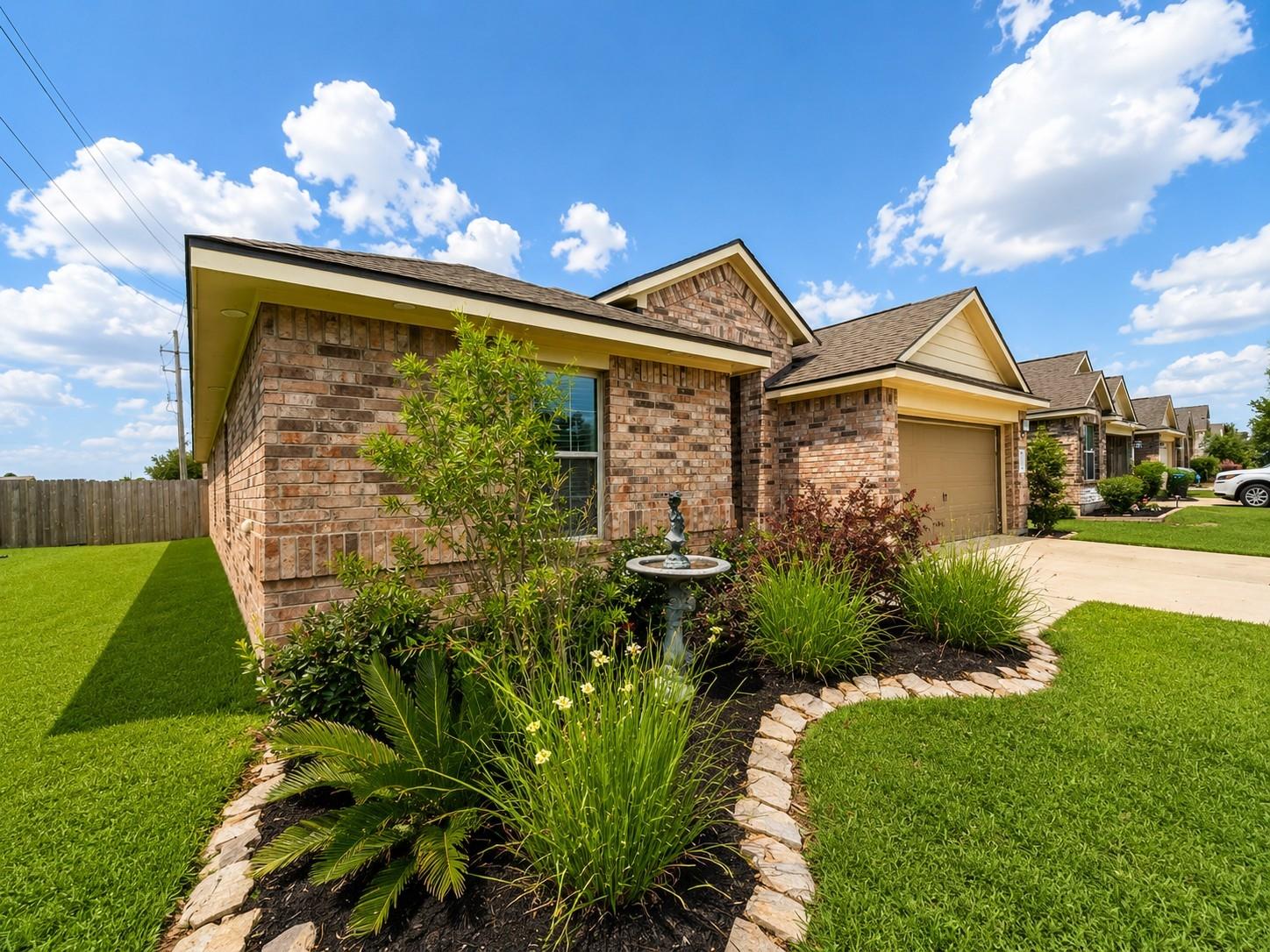 2911 Lincolns Meadow Drive — photo