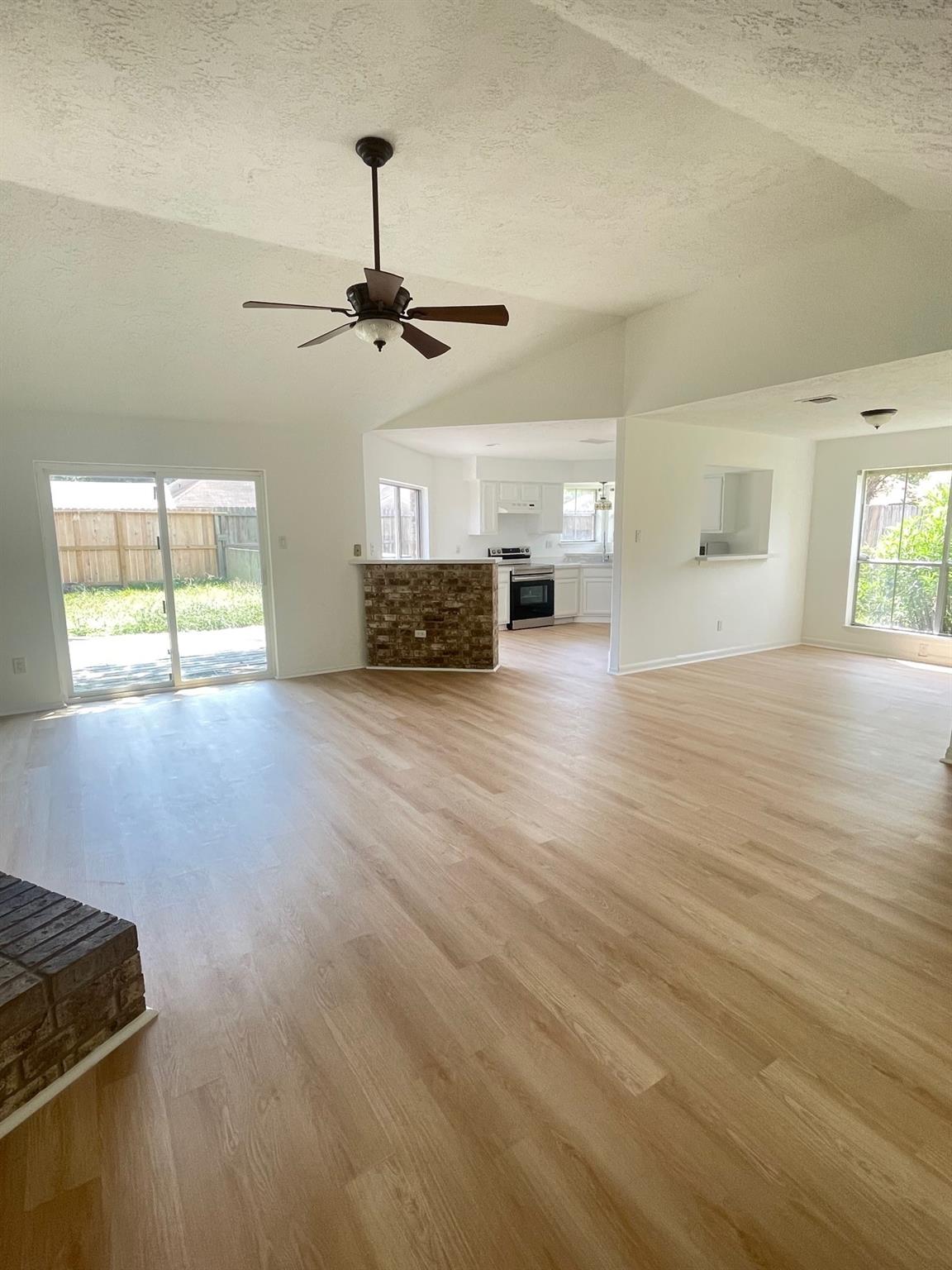 2710 Elder Road — photo