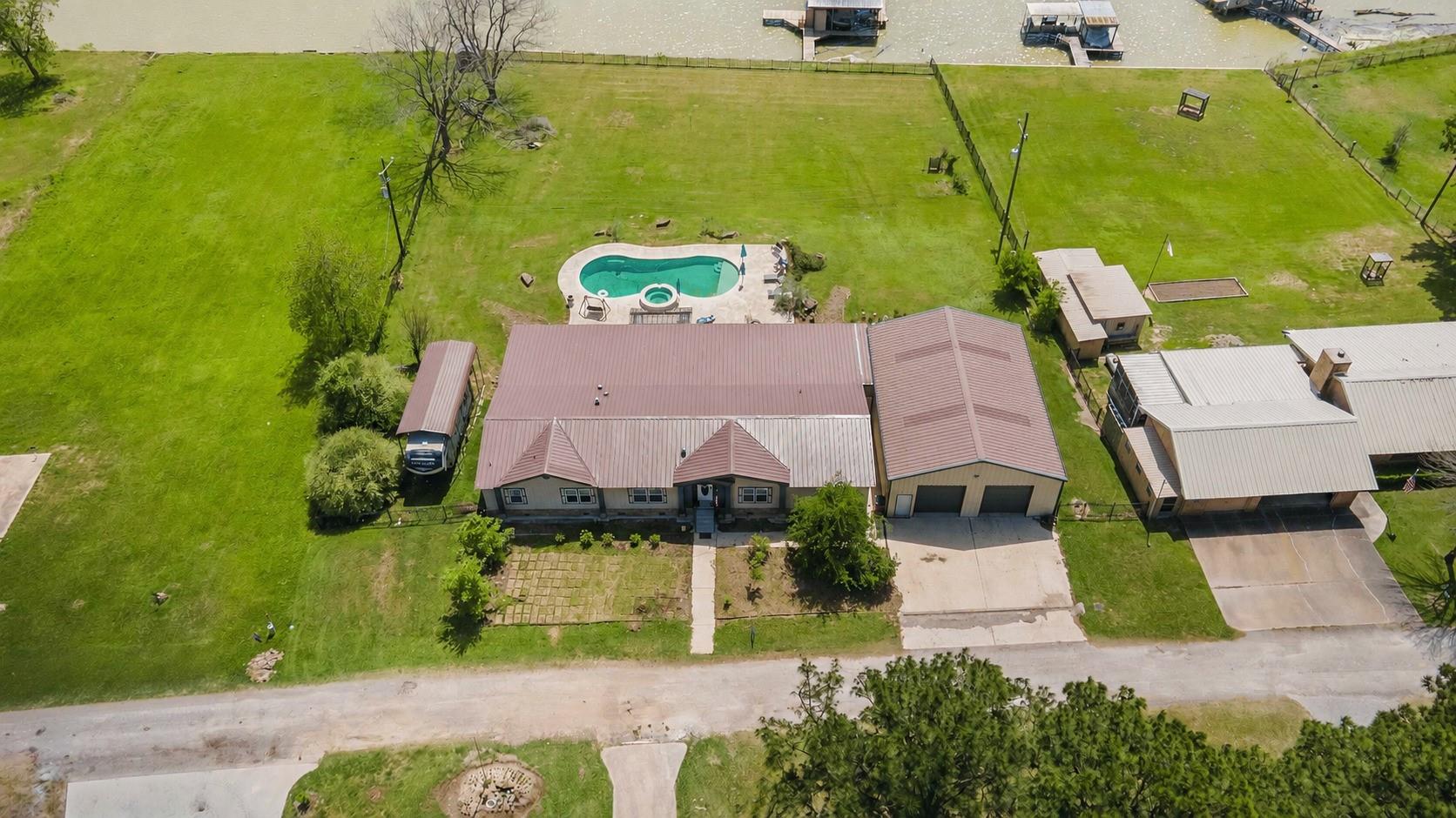 174 Lake Front Drive — photo