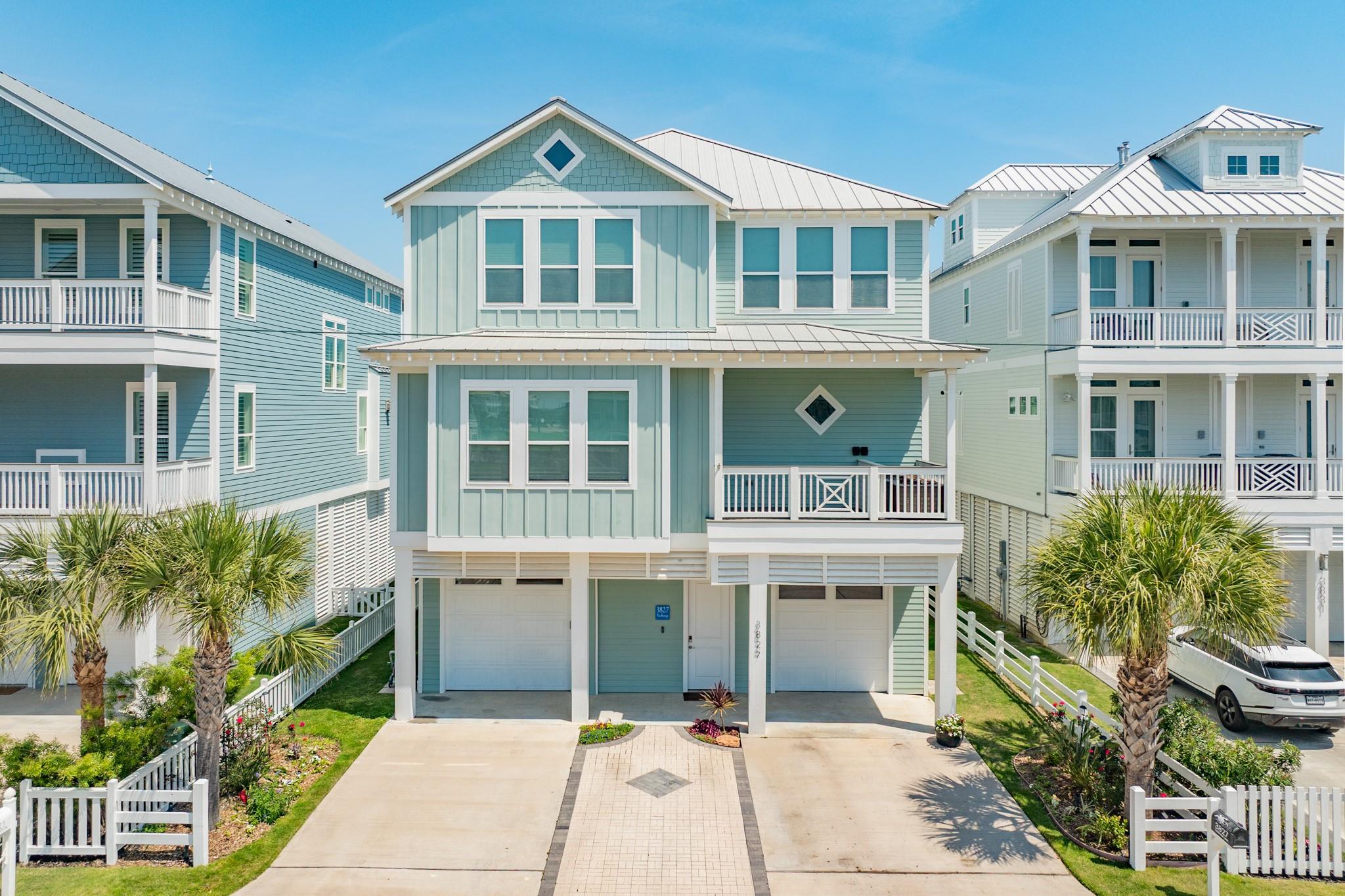 3827 Sea Breeze Lane — photo