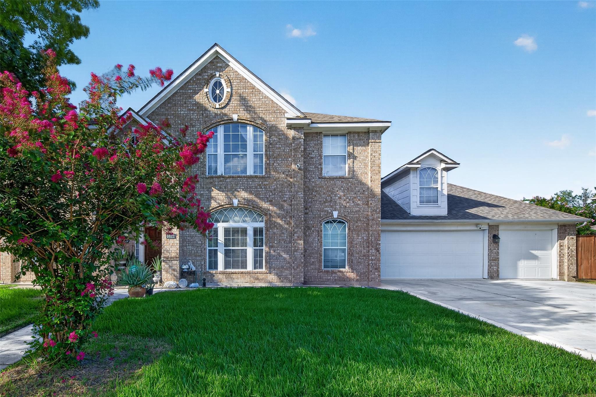6822 Crystal Point Drive — photo
