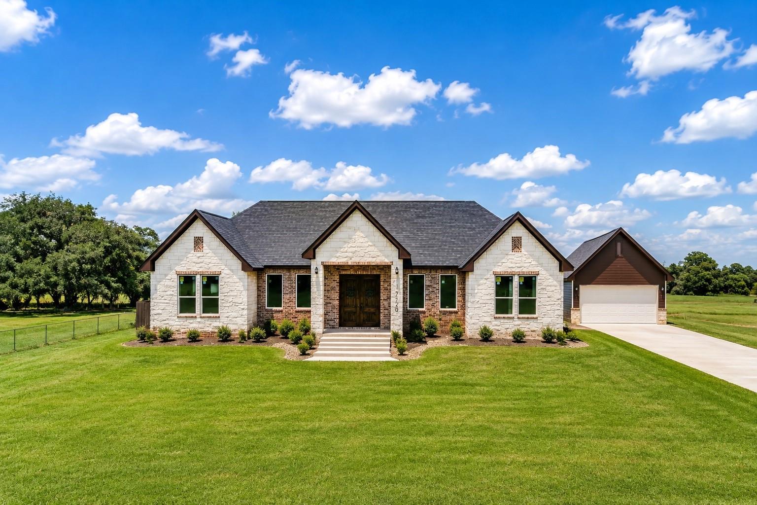 1720 Flintlock Court — photo