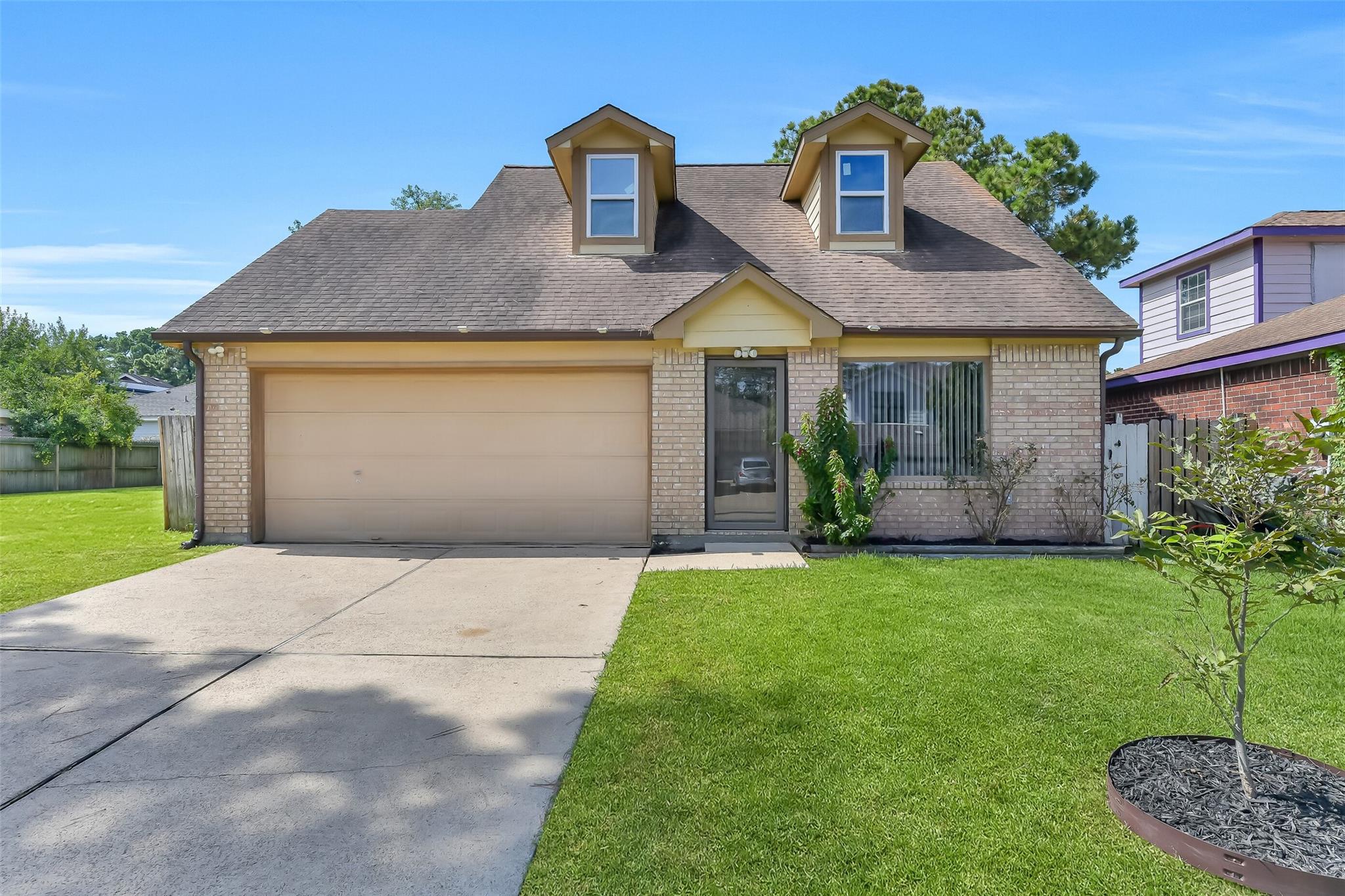 6335 Danshire Court — photo