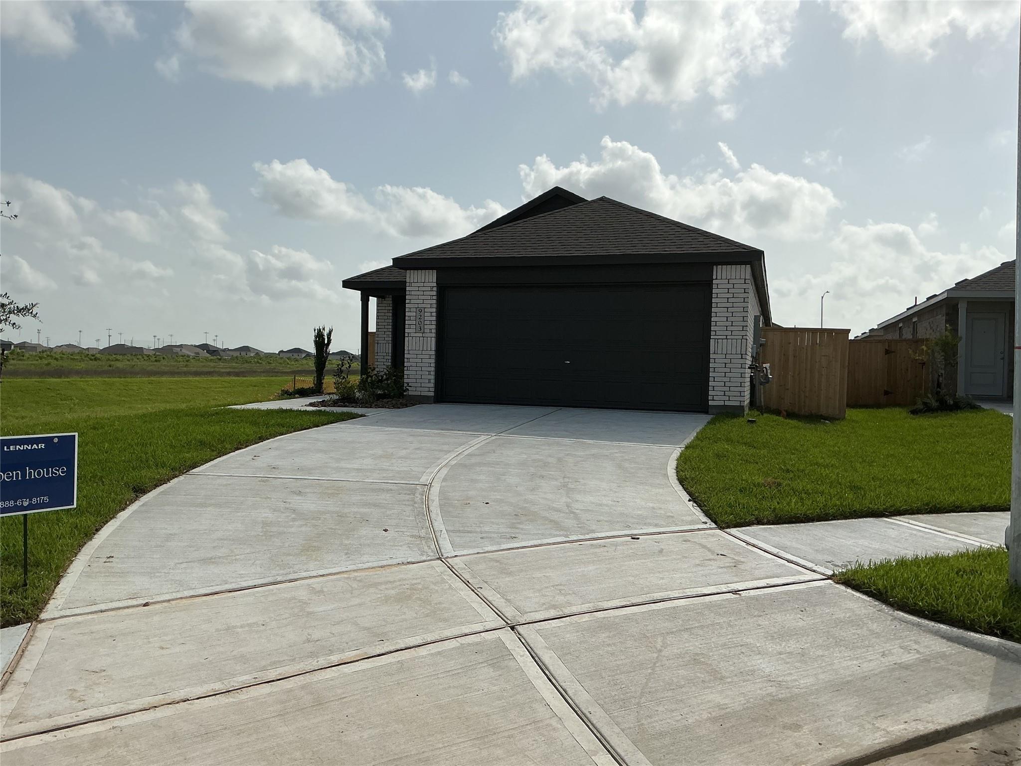 9203 Burch Eagle Court — photo