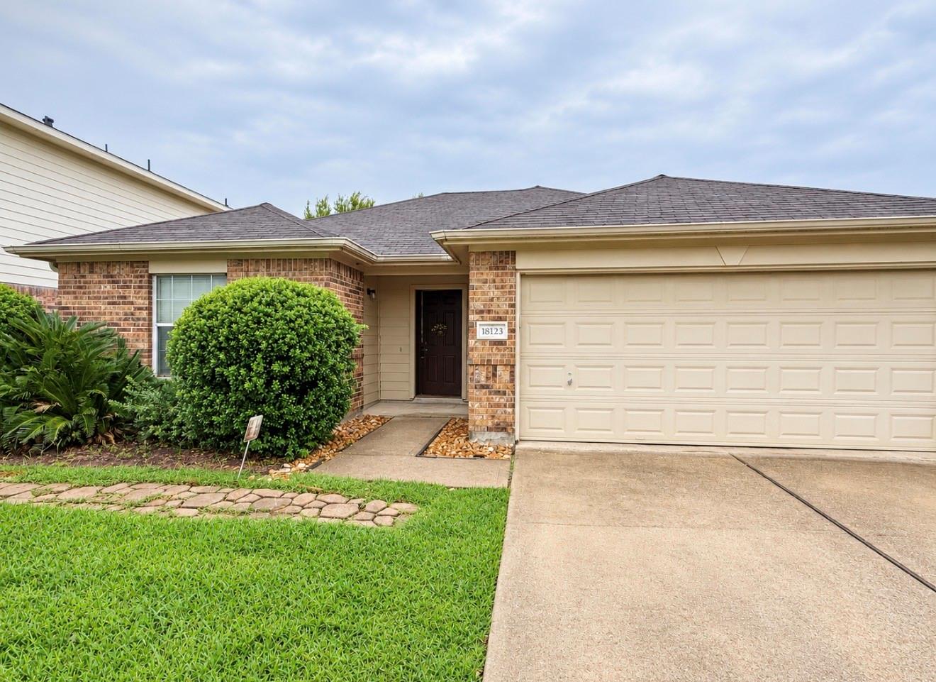 18123 Emerybrook Court — photo