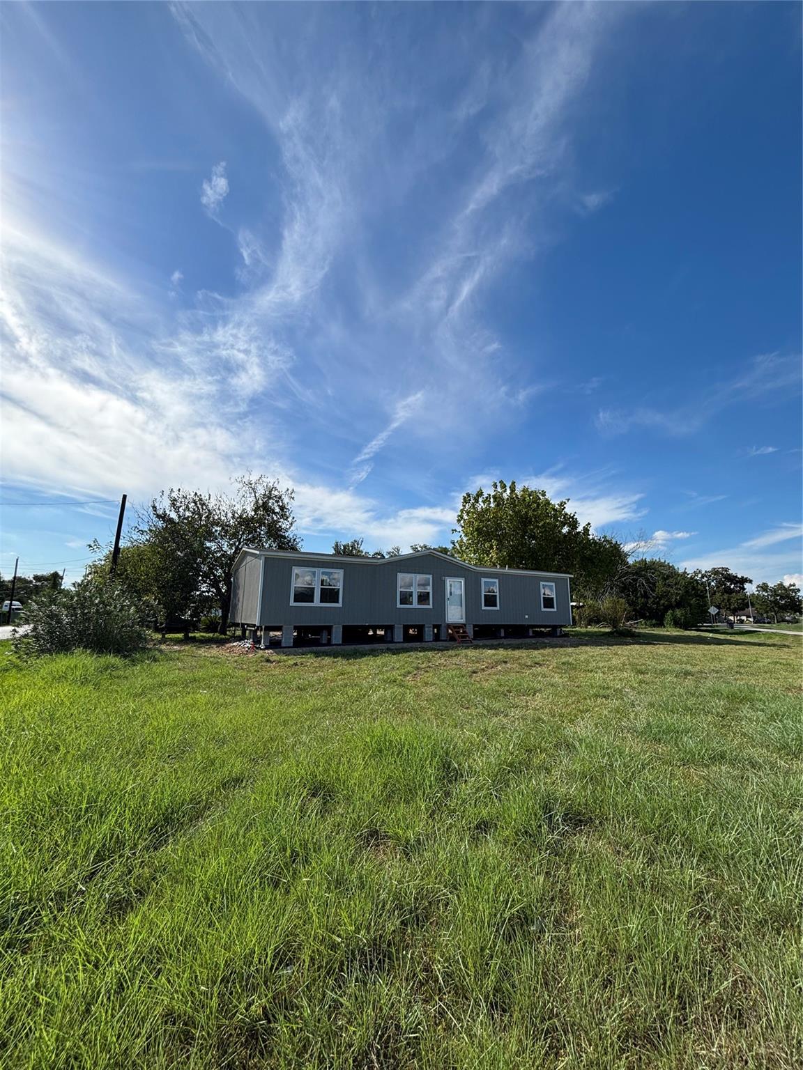 123 Reuben White Dr — photo