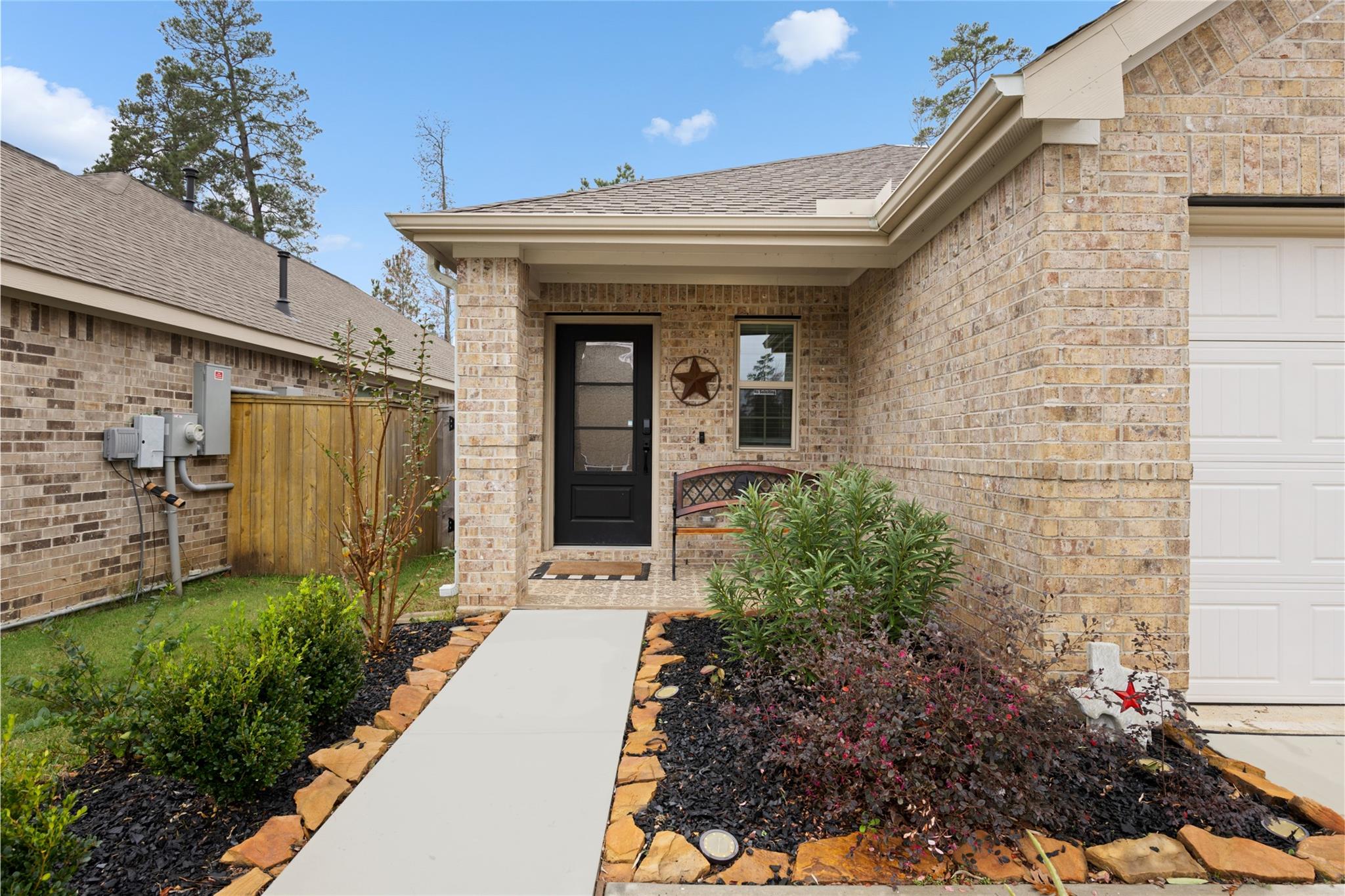 10417 Pineland Drive — photo