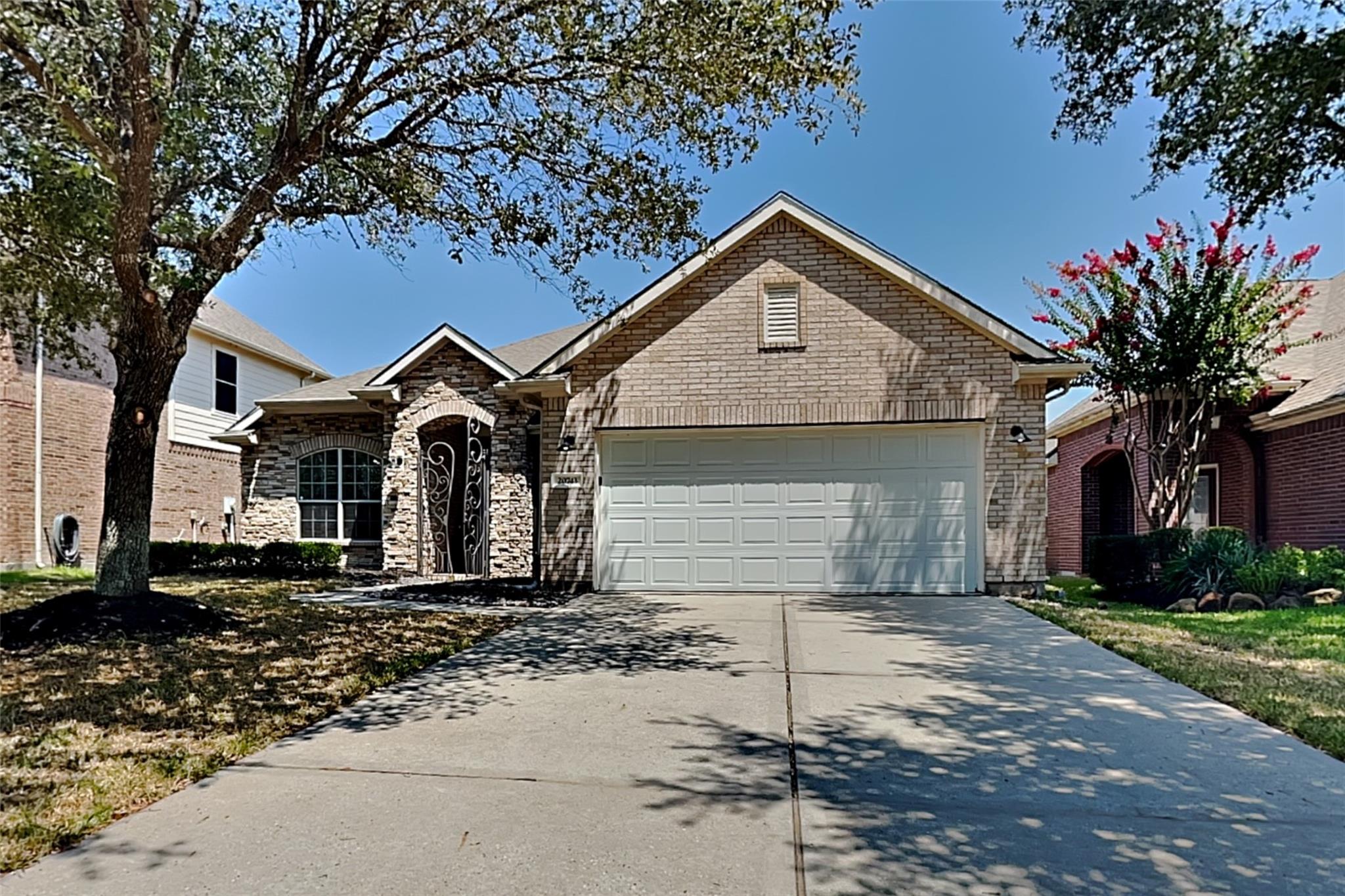 20743 Oakhurst Park Drive — photo