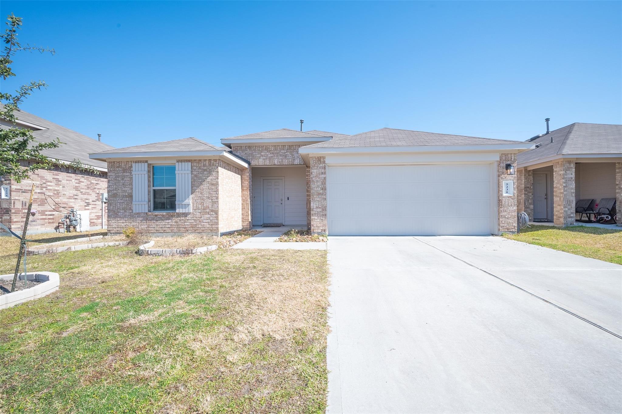 5230 Vincent Rose Court — photo