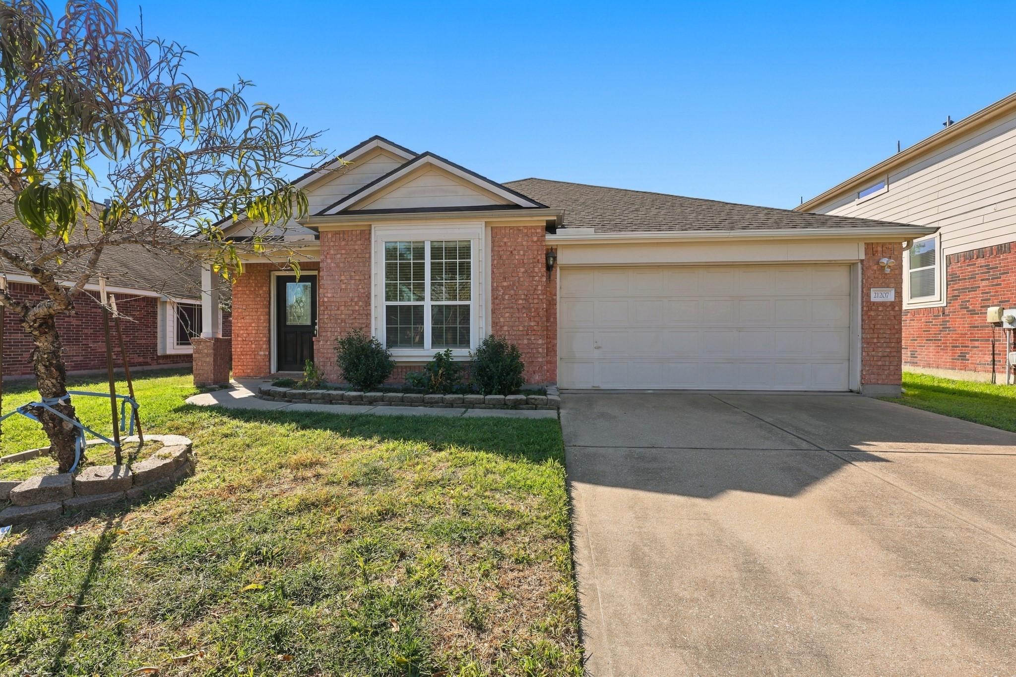 21207 Colton Cove Drive — photo