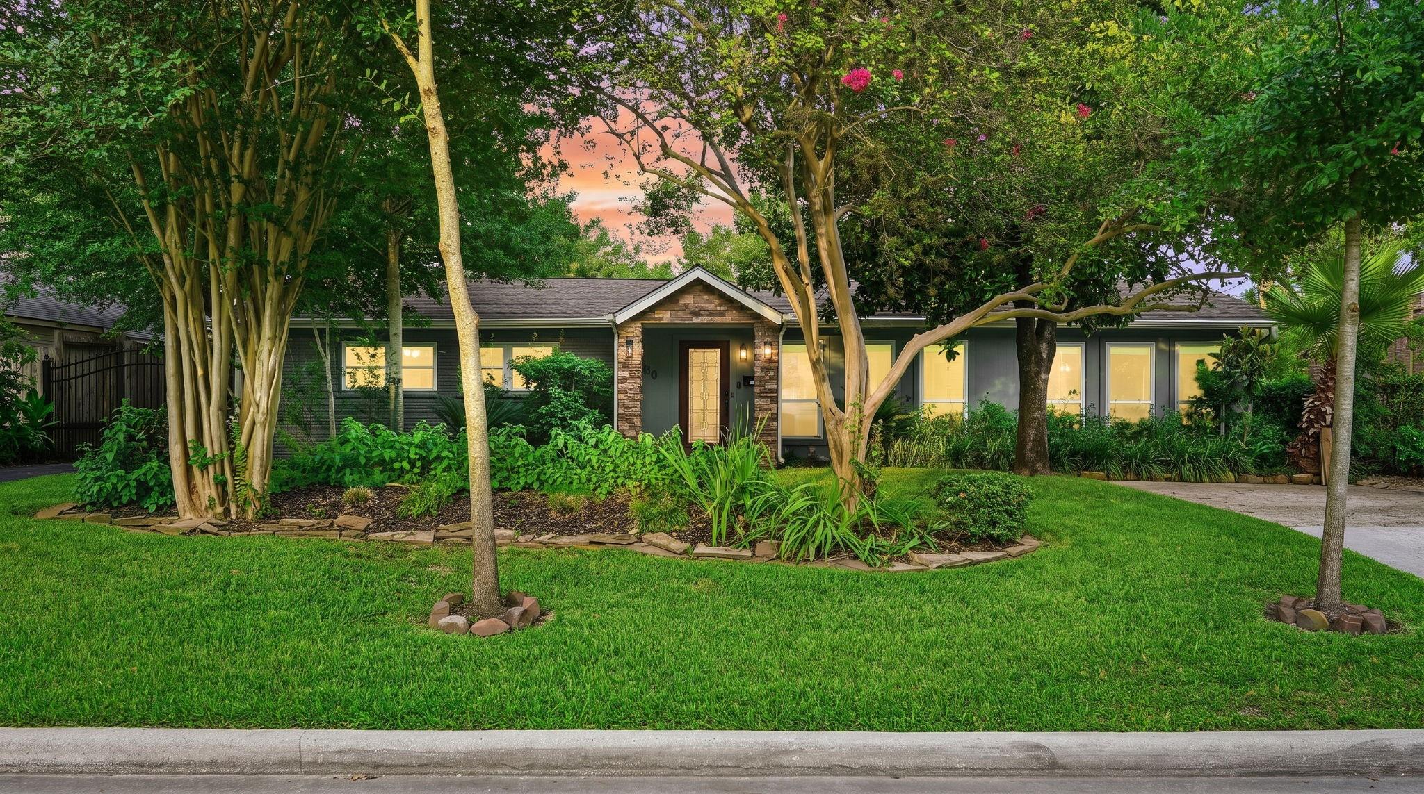 1320 Woodvine Drive — photo