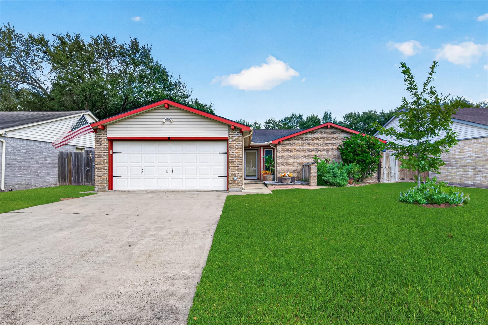 1430 Ashwood Drive — photo
