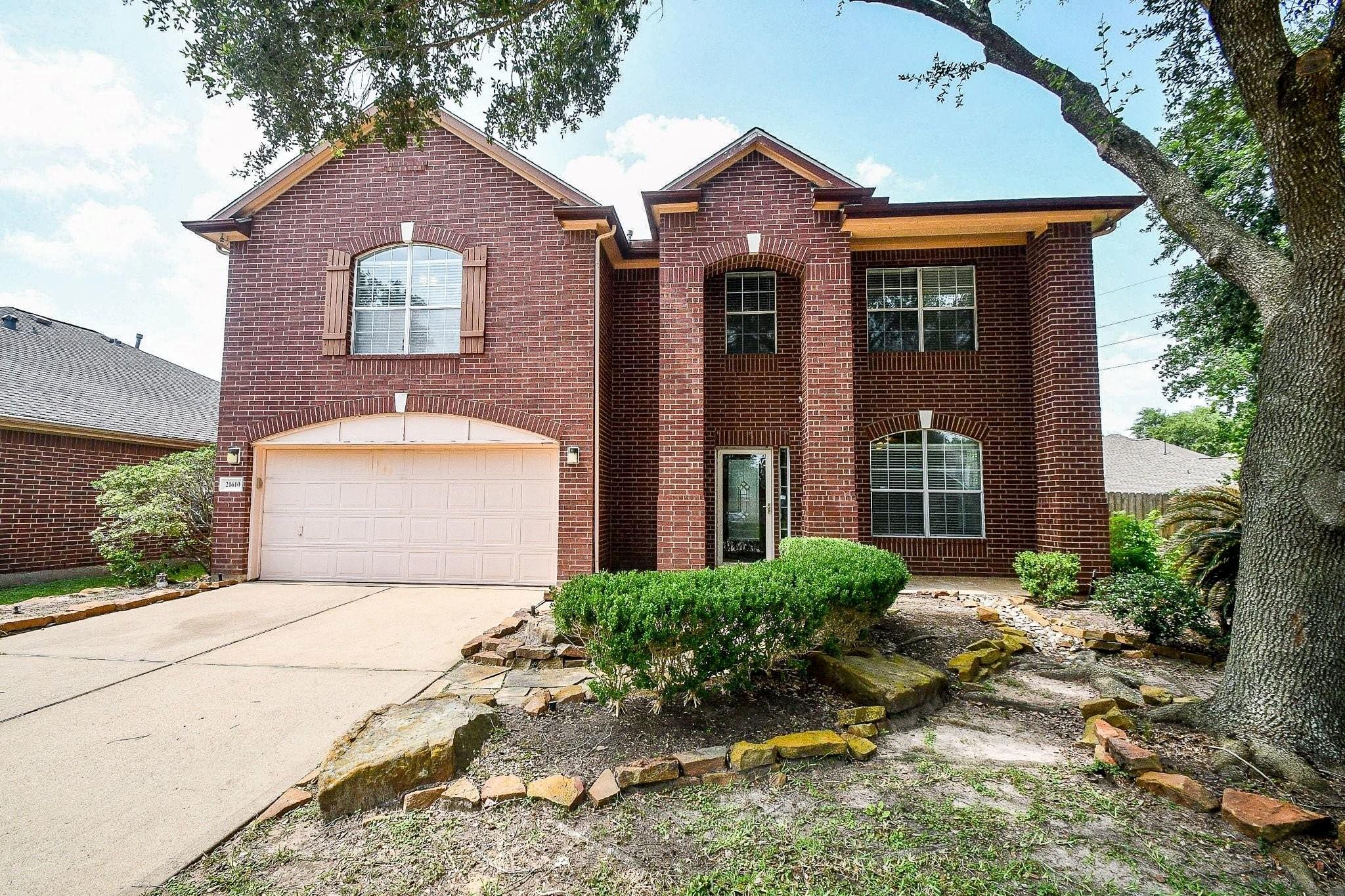 21610 Woodoak Court — photo