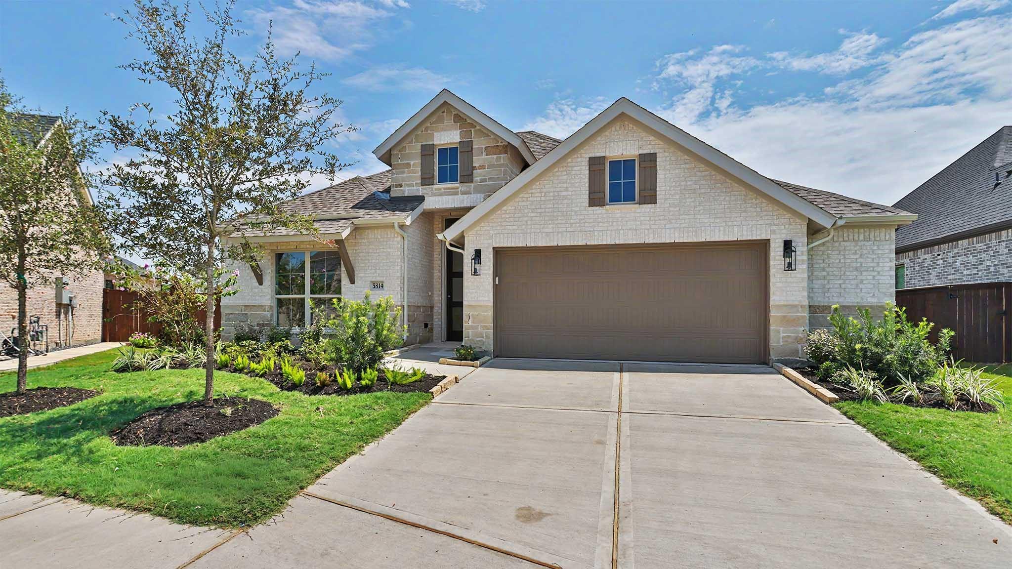 5814 Caracara Street — photo