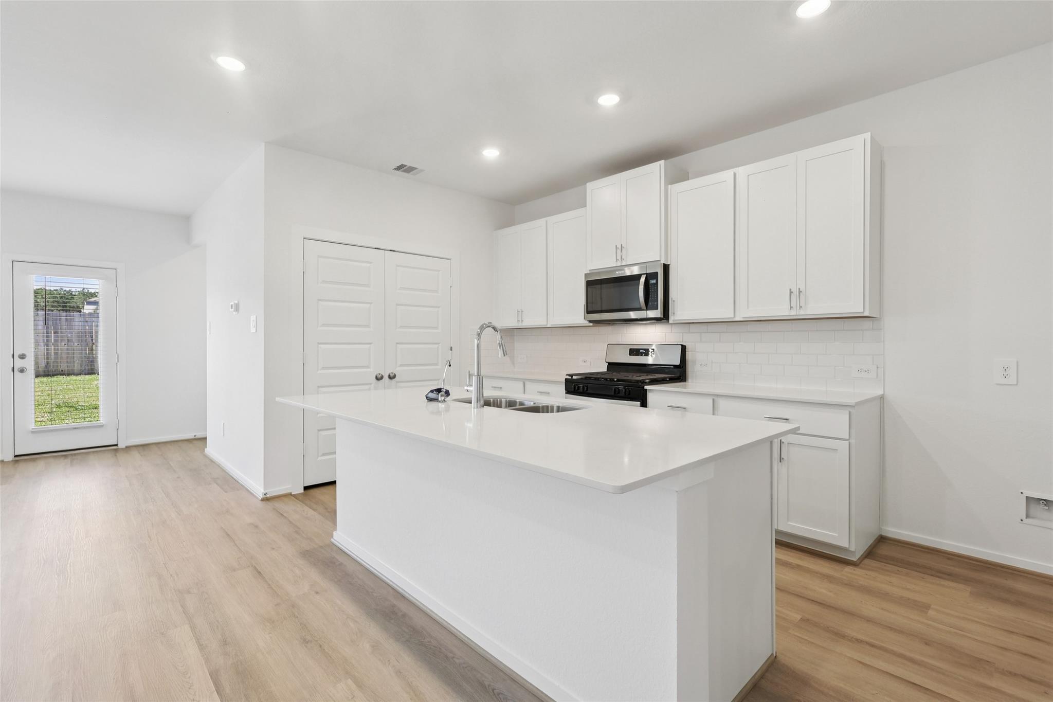 1304 Anacapa Street — photo