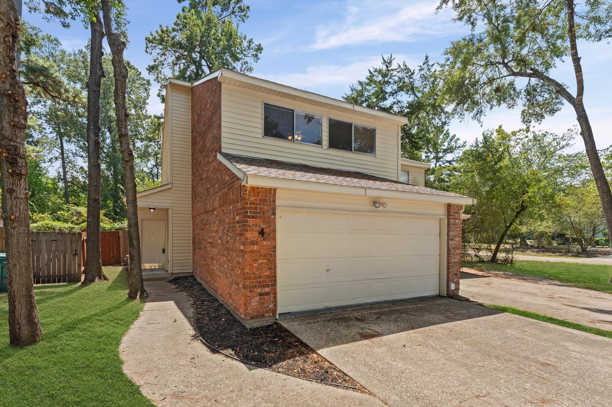 4 Blue Fox Court — photo