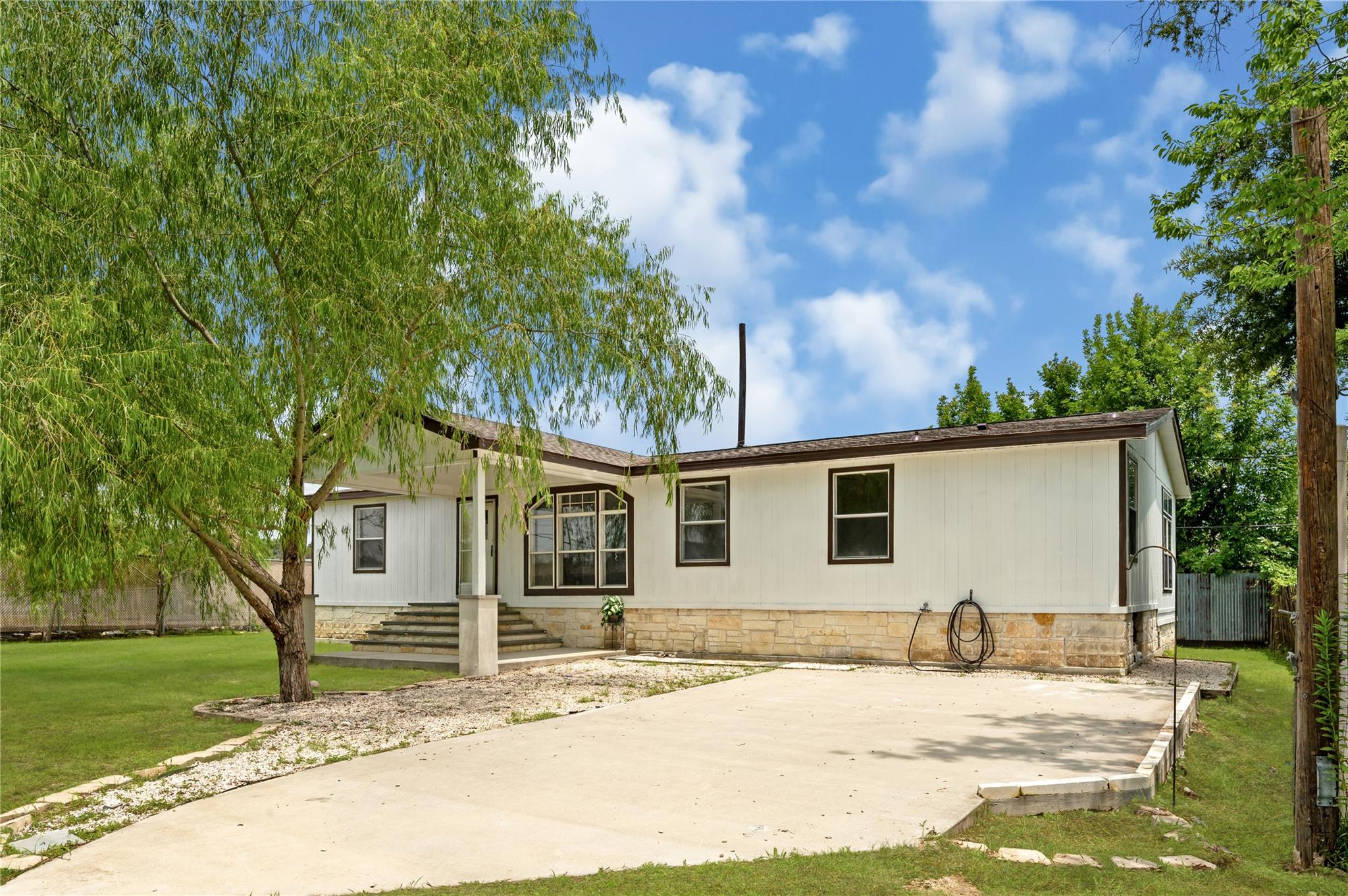 9623 Meadowvine Drive — photo