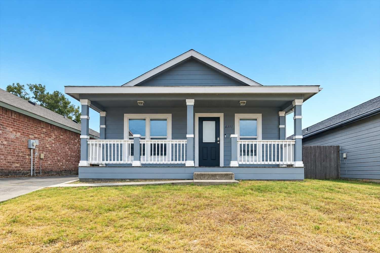 6133 River Pointe Drive — photo