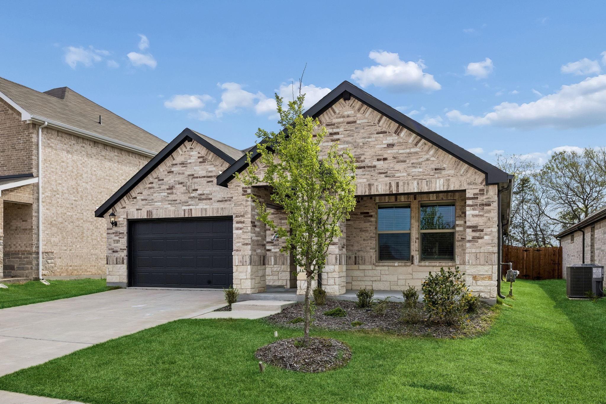 1107 Emberwood Drive — photo