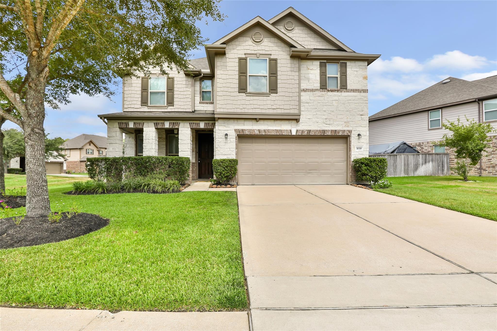 10318 Peeble Trail Court — photo
