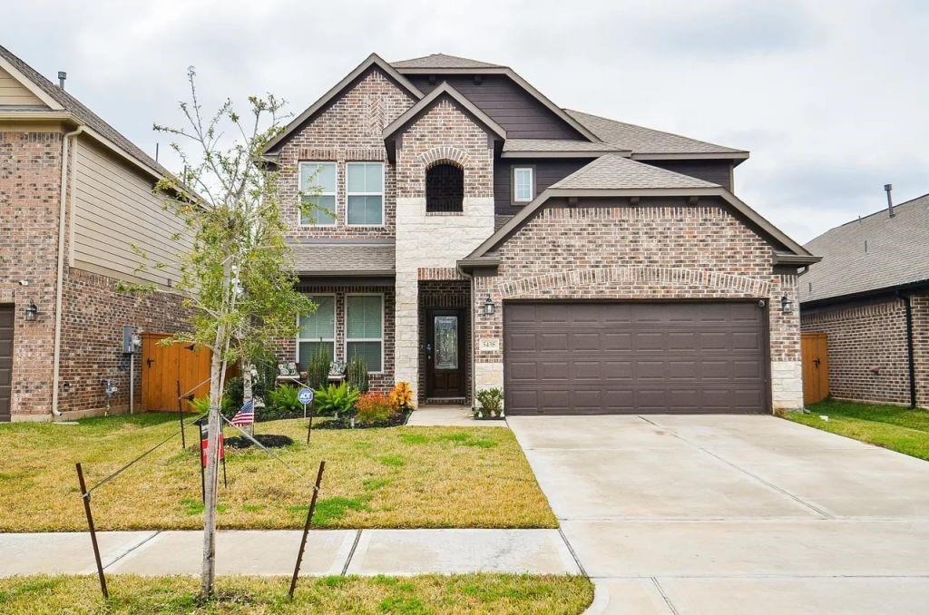5438 Grand View Drive — photo