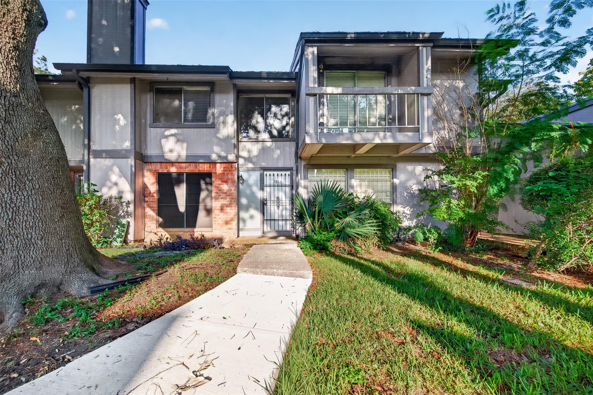 5833 Village Forest Court — photo