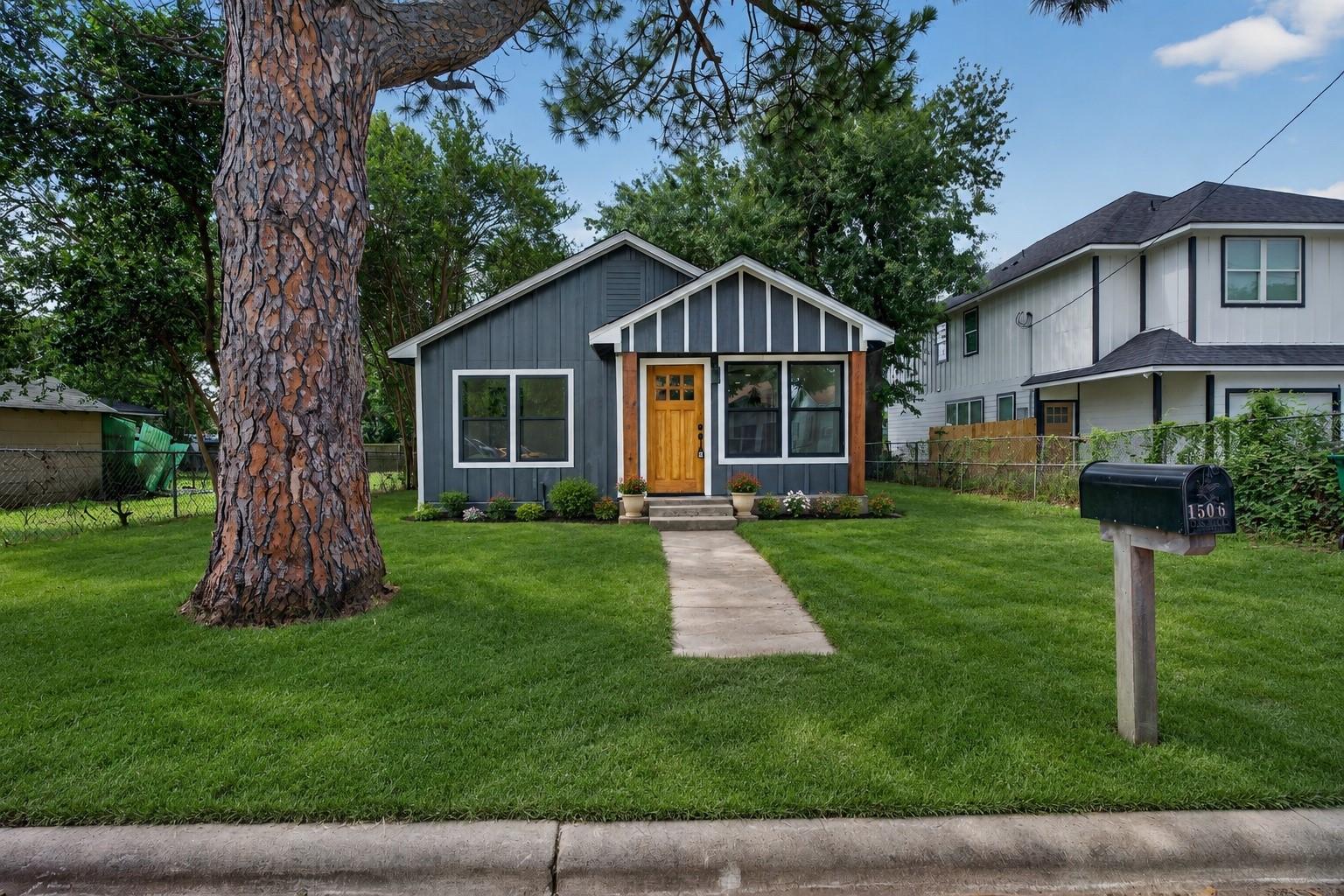 1506 Clay Street — photo