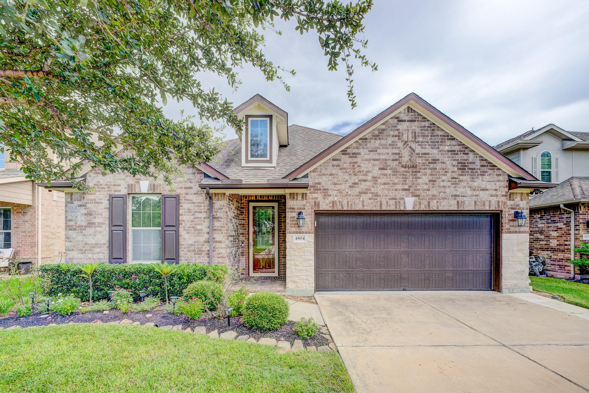 4804 Ladona Court — photo