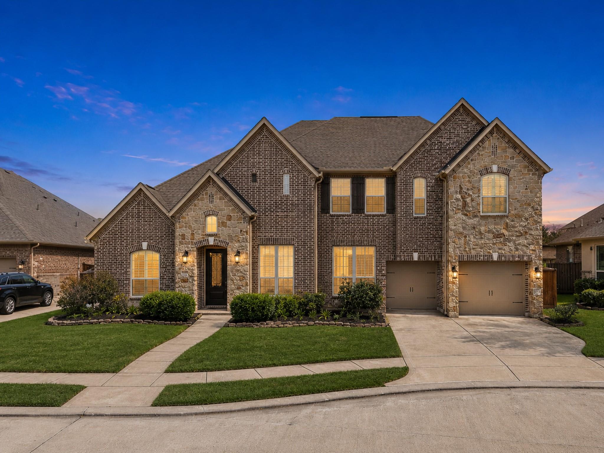 11410 Lazarro Lane — photo