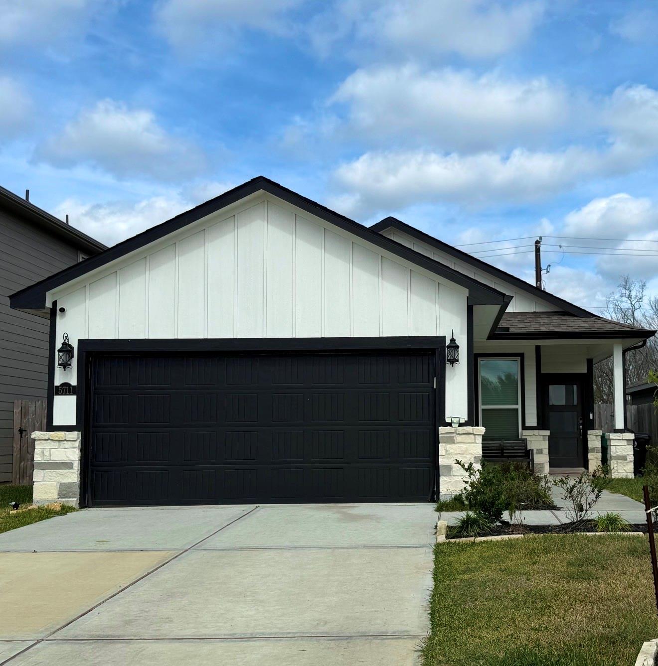 5711 Madden Lane — photo
