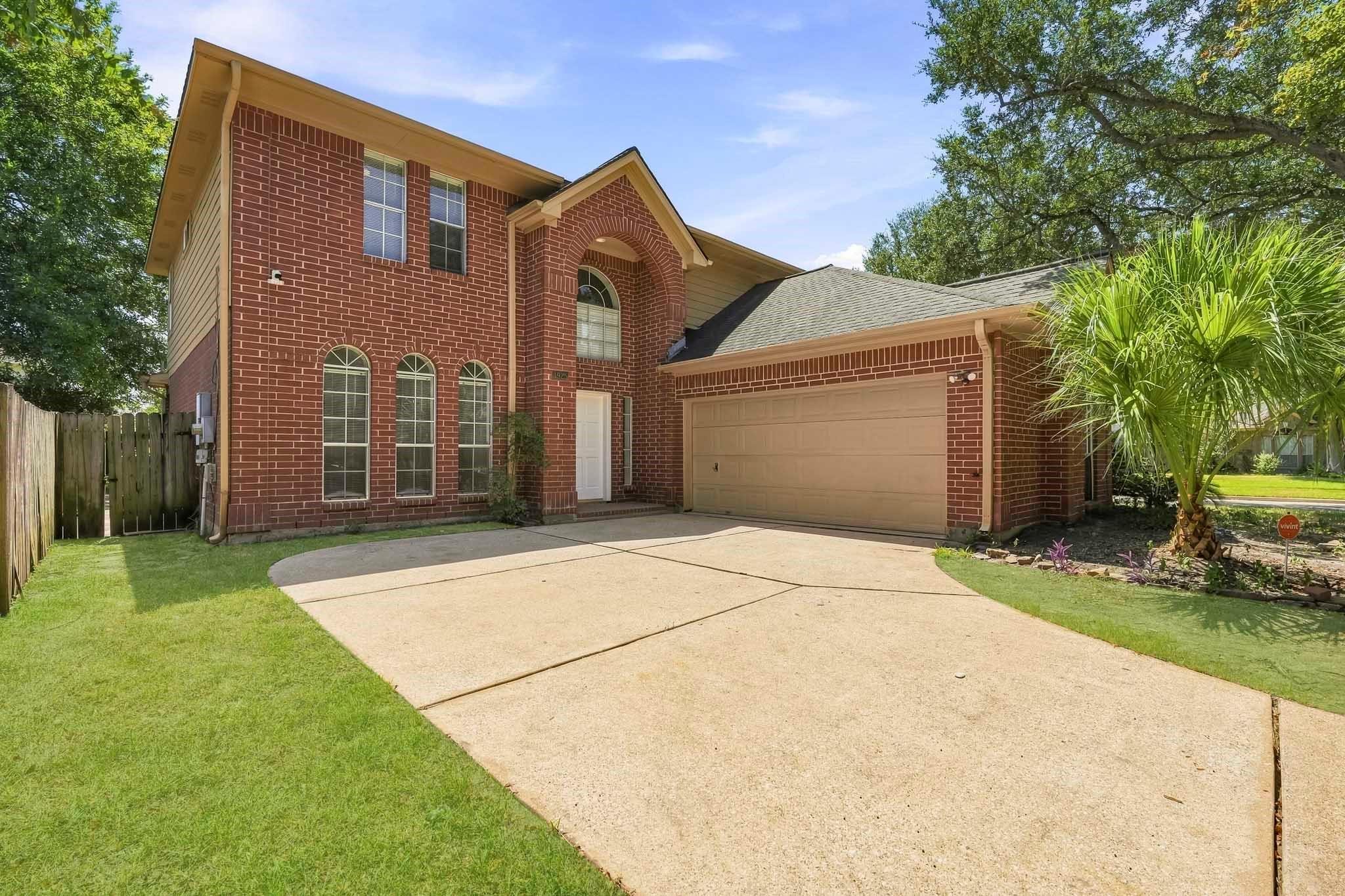 1925 Lori Court — photo