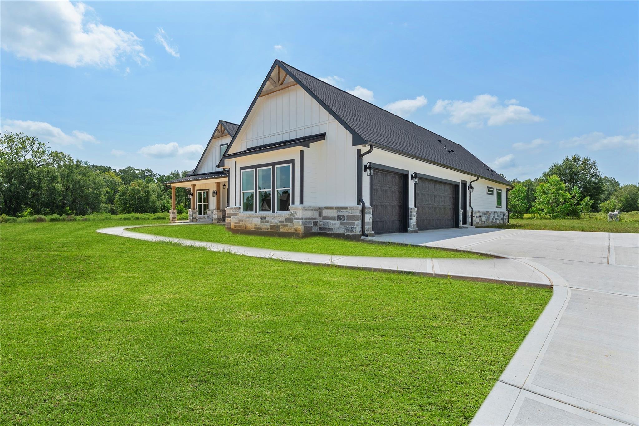 24835 Two Rivers Road, Montgomery, TX 77316 — photo 2