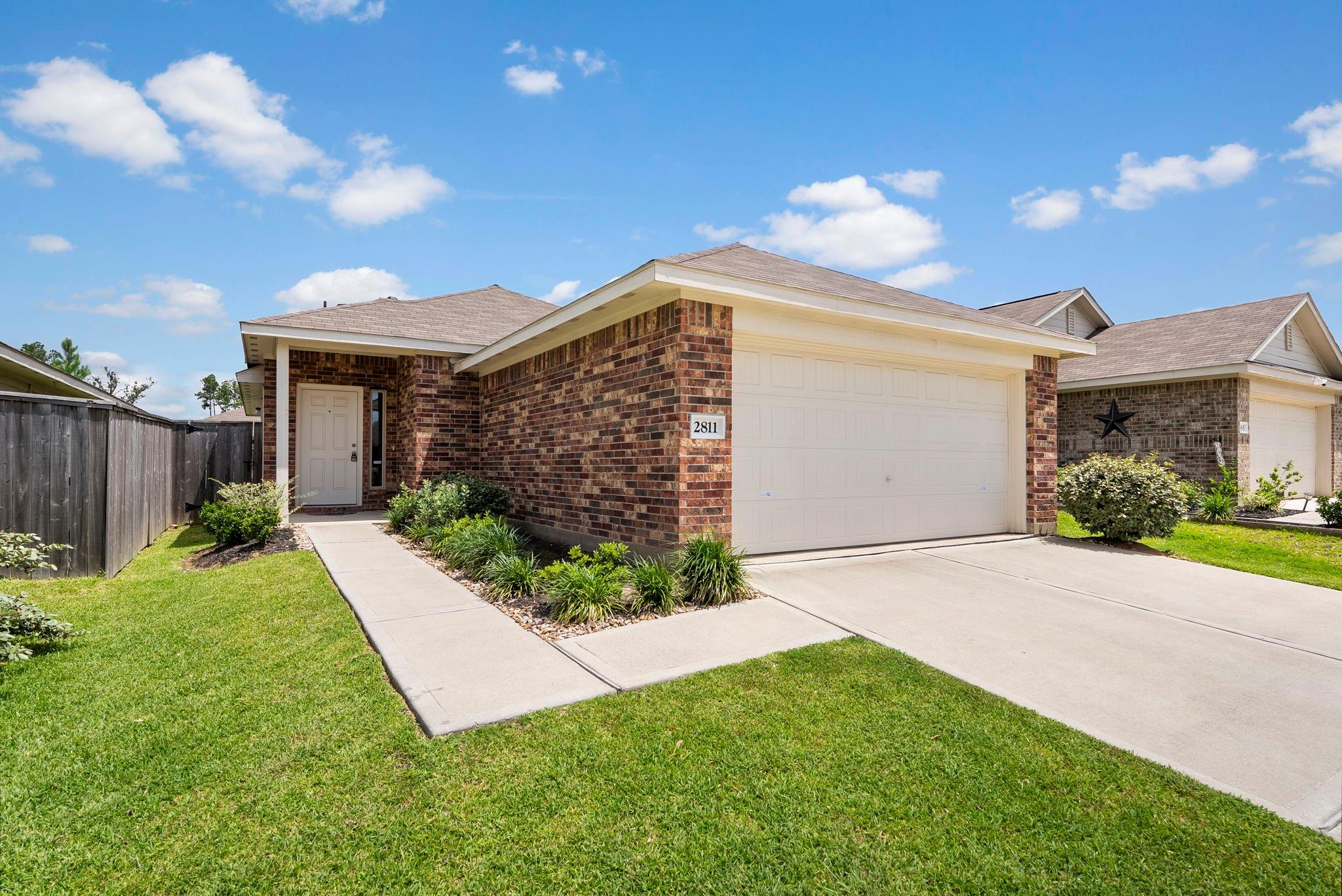 2811 Via Augusta Drive — photo