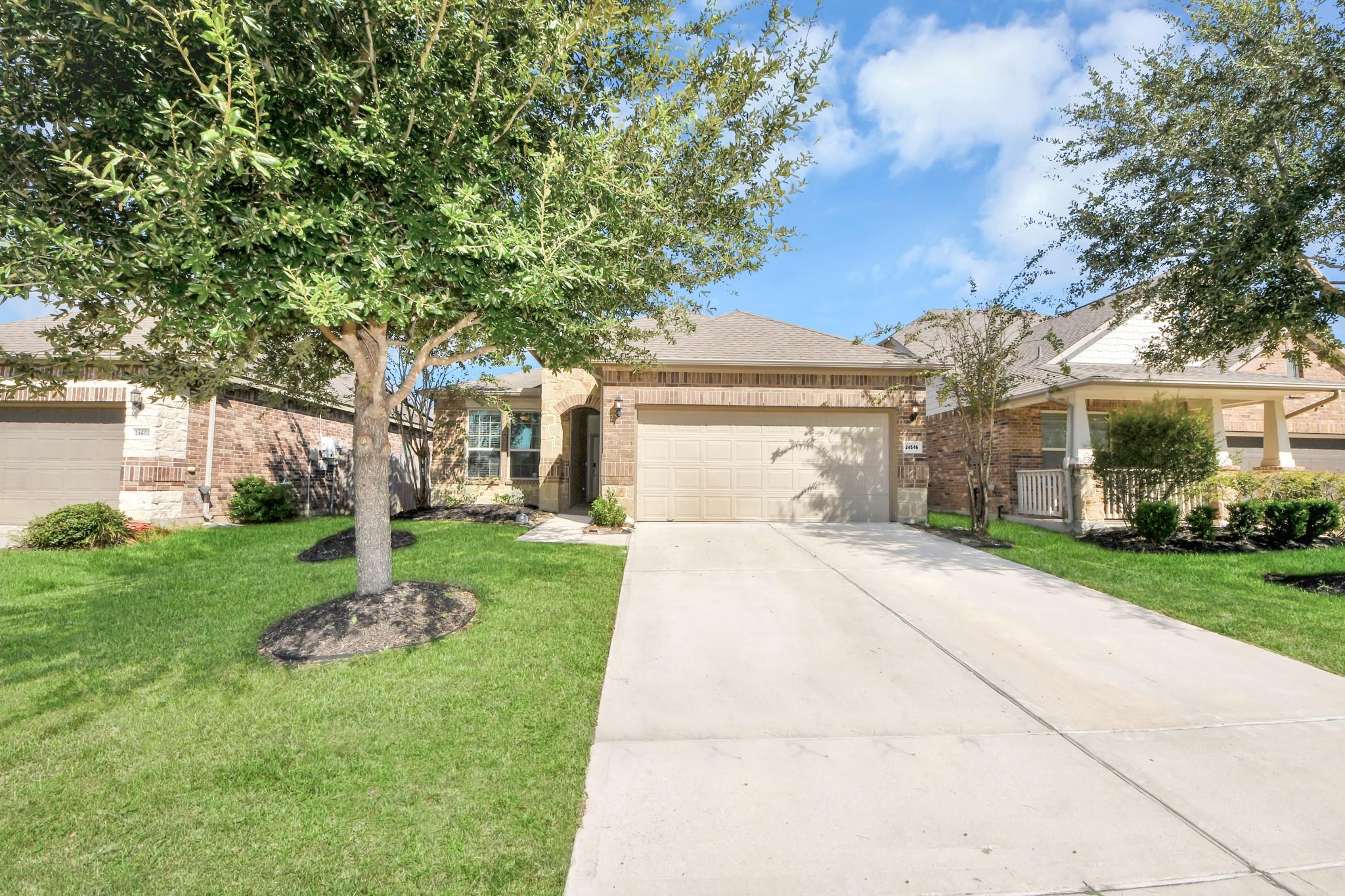 24546 Royal Pike Drive — photo