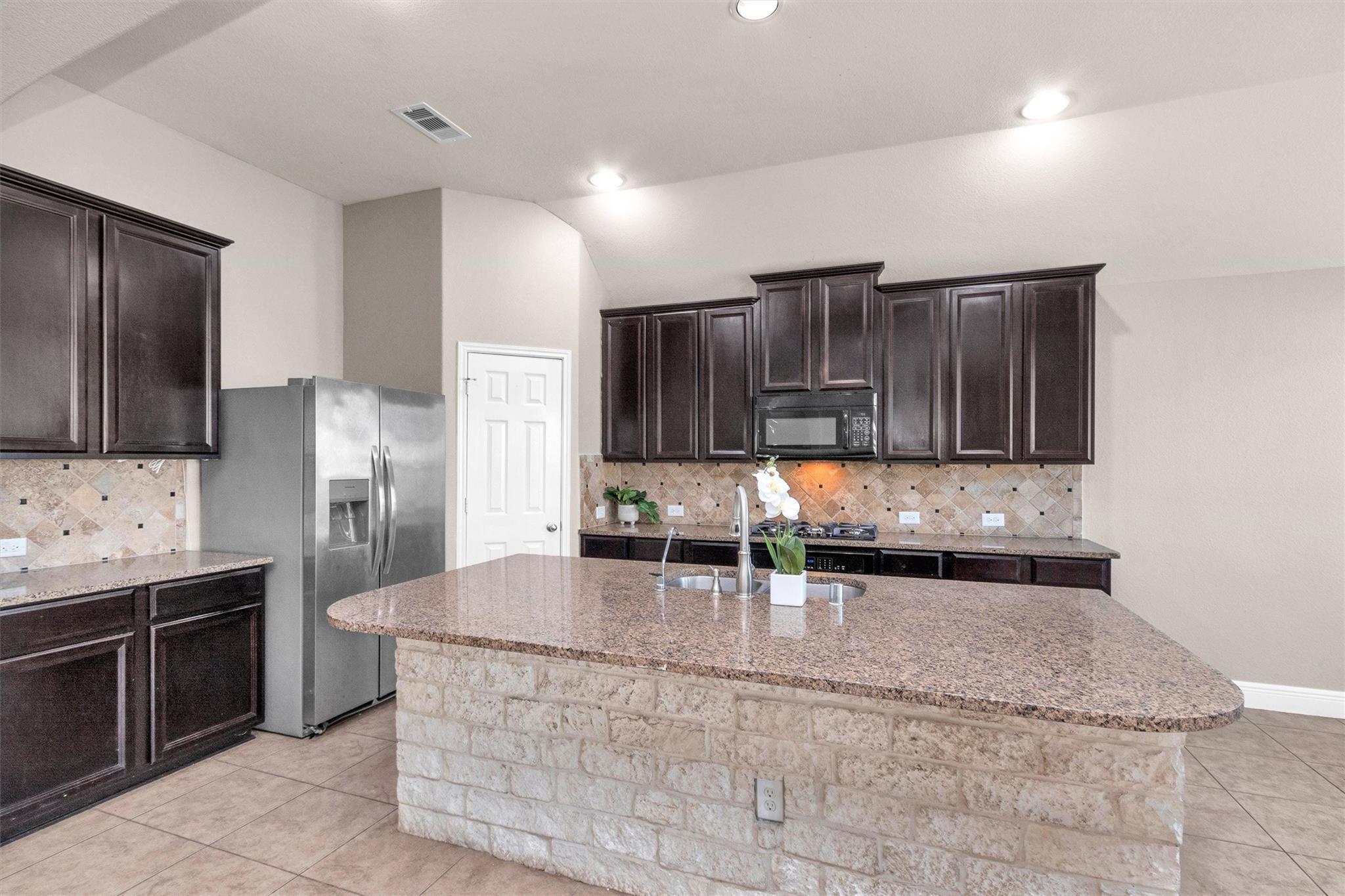 9515 Alabaster Oaks Lane — photo