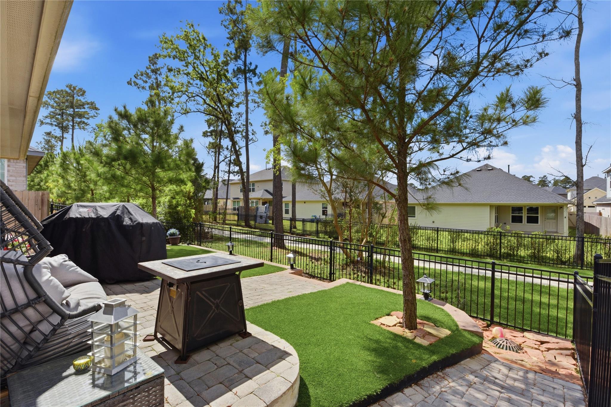 40526 Berylline Lane — photo