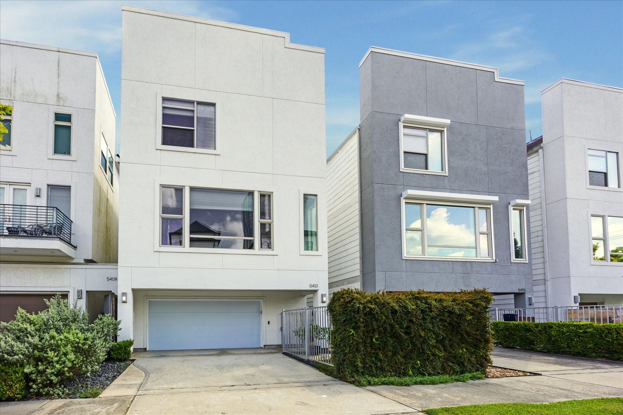 5413 Jackson Street — photo