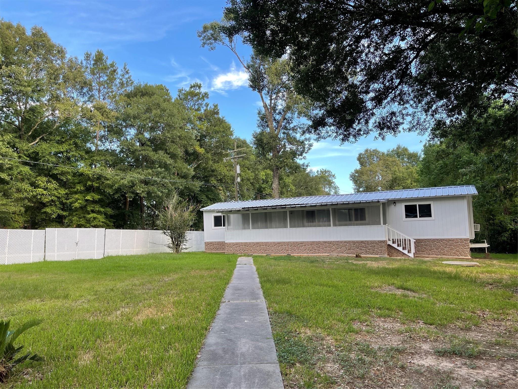 25934 Pine Drive — photo
