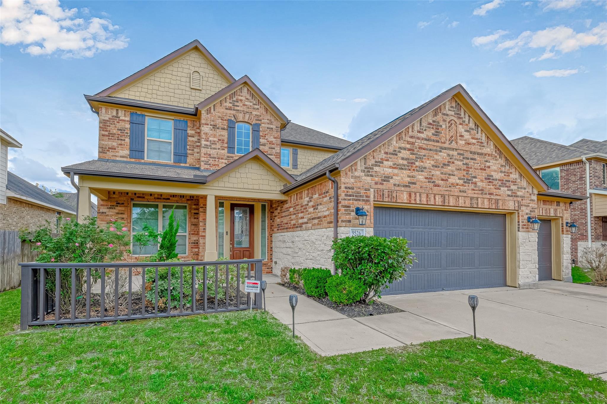9526 Bonbrook Bend Lane — photo