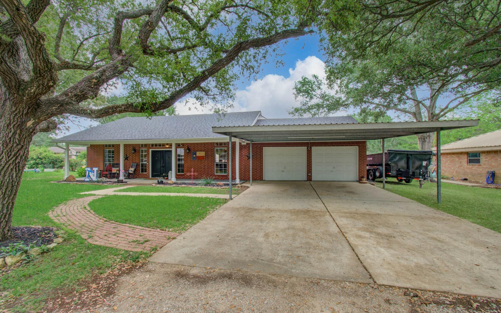 9501 Gene Street — photo