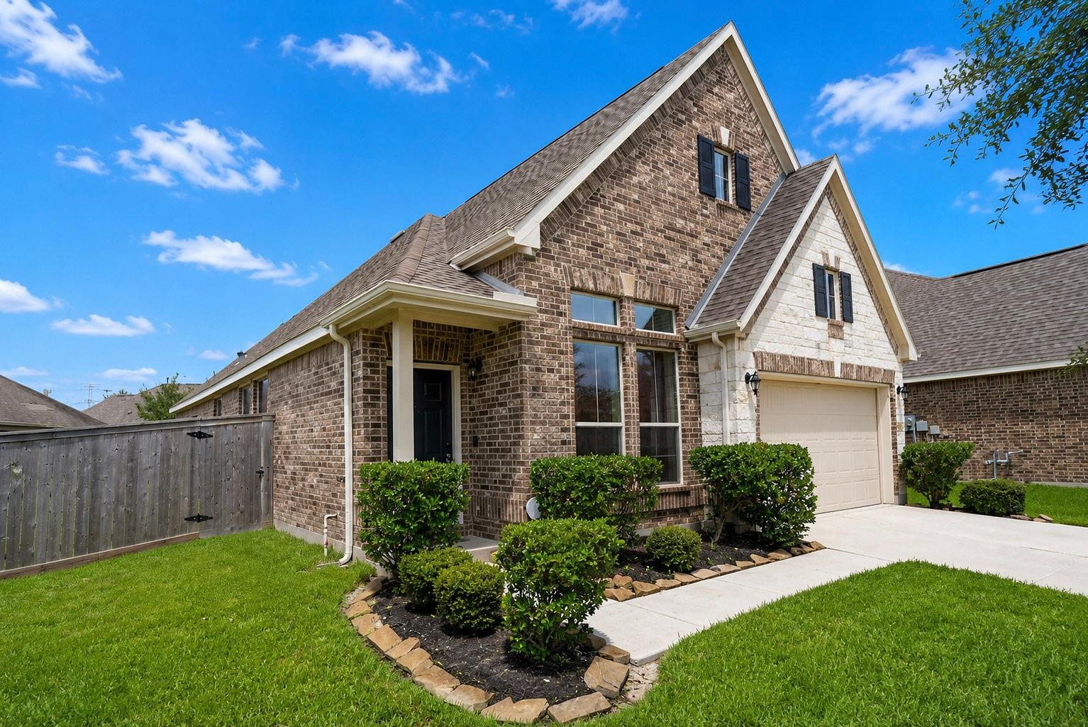 19827 Chapel Valley Ct — photo