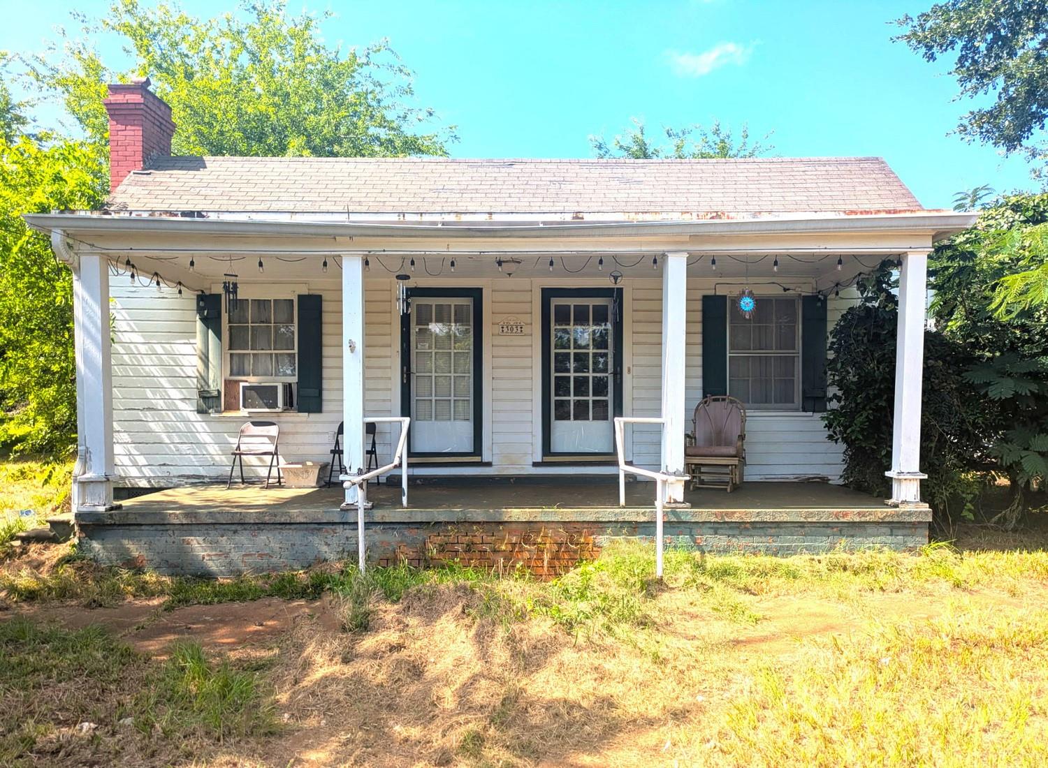 303 E Livingston Street — photo