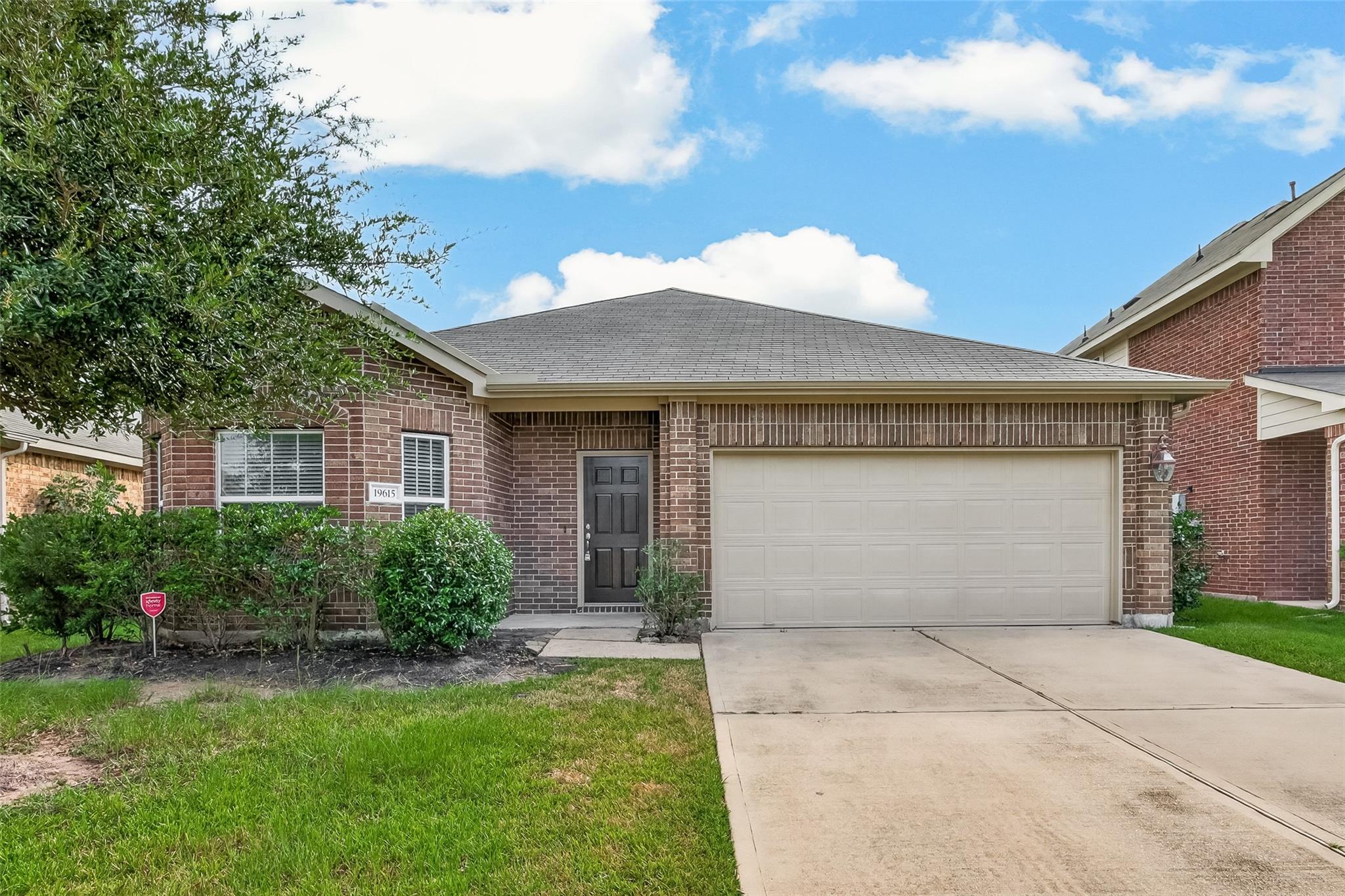 19615 Iris Manor Court — photo