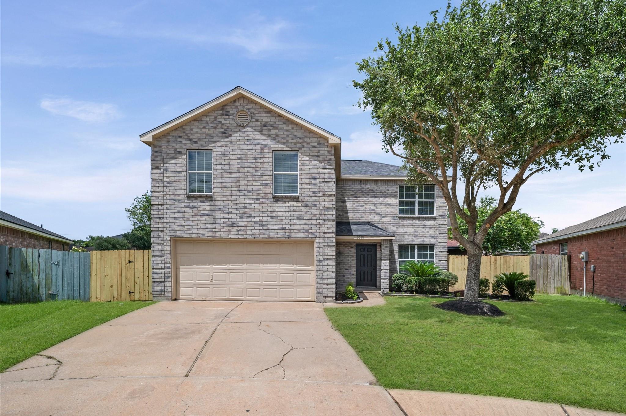 5518 Rio Alamo Street, Rosharon, TX 77583