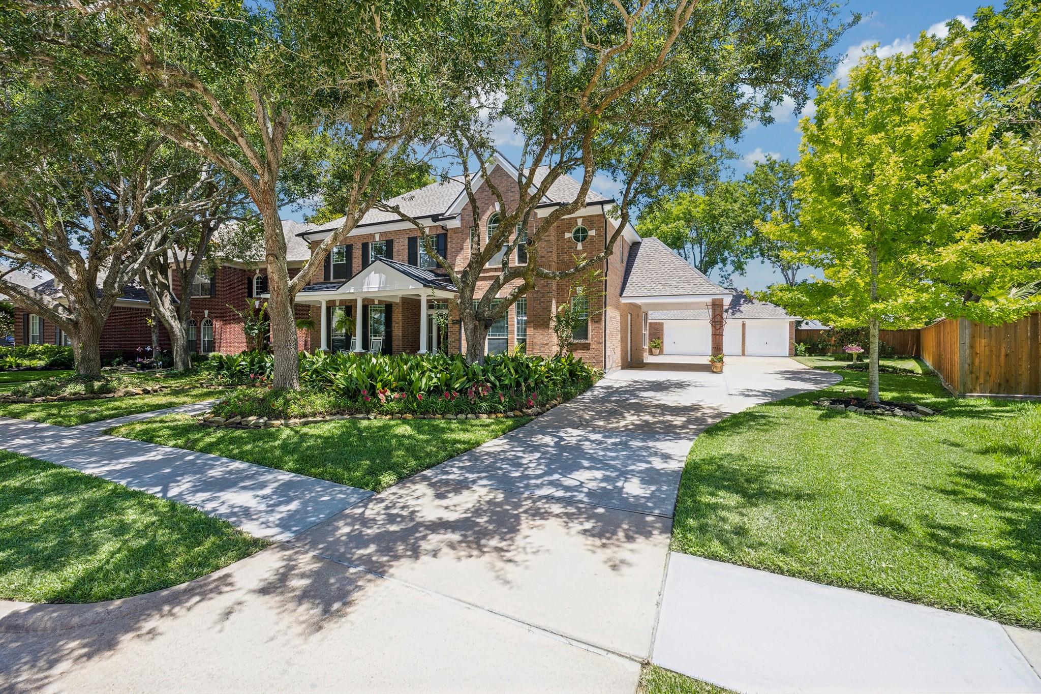 7535 Guinevere Drive — photo