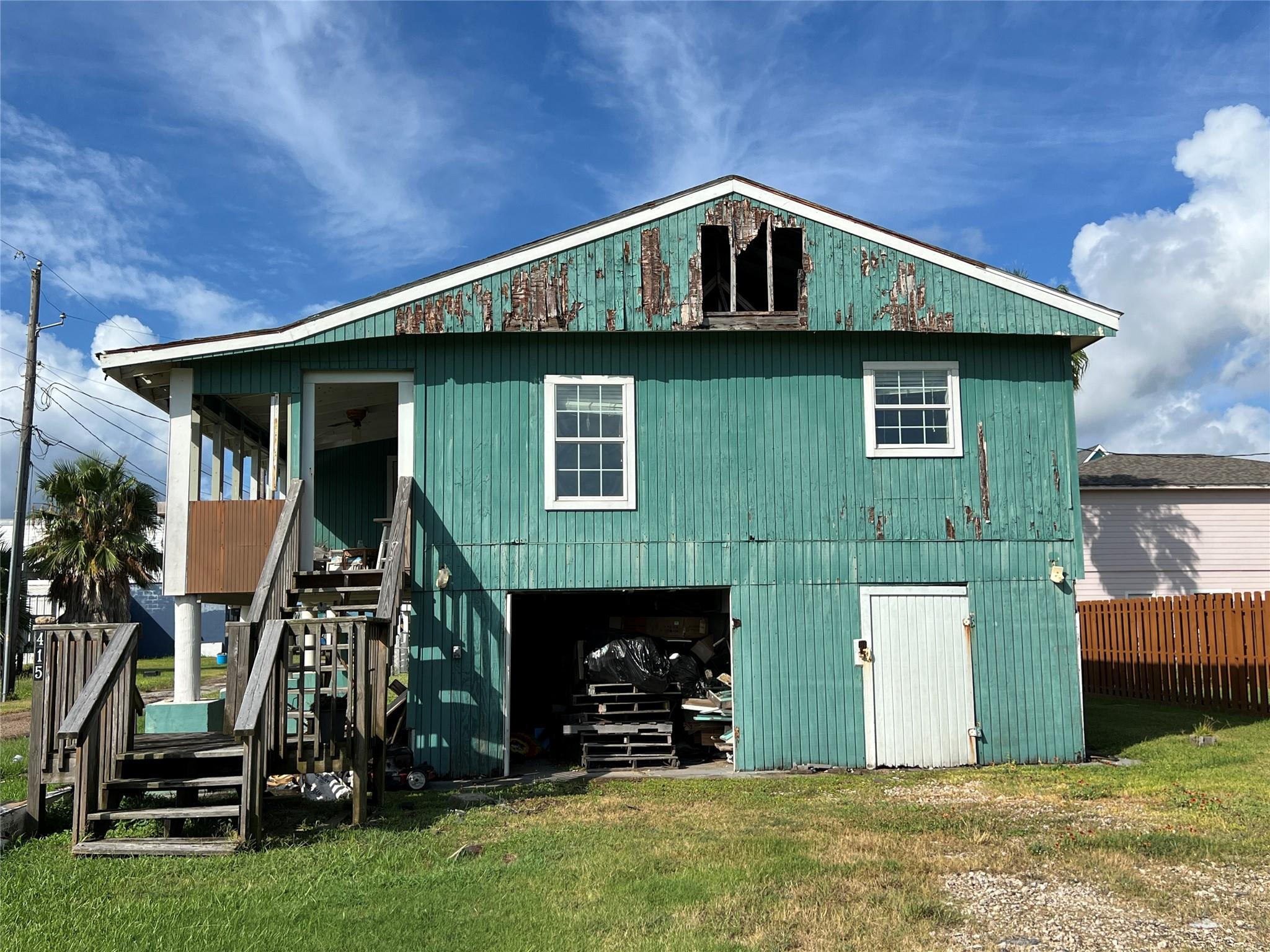 415 Oyster Street — photo